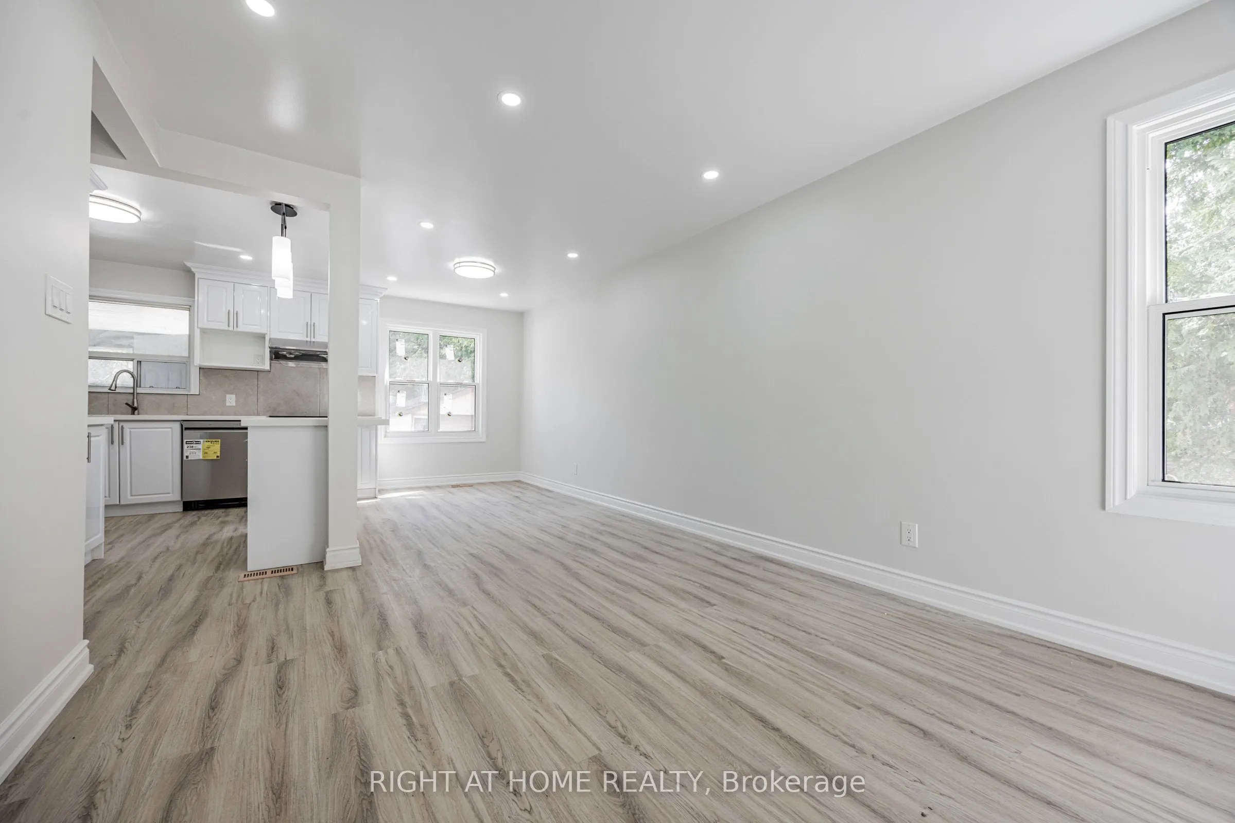 225 Essex- Entire House Avenue