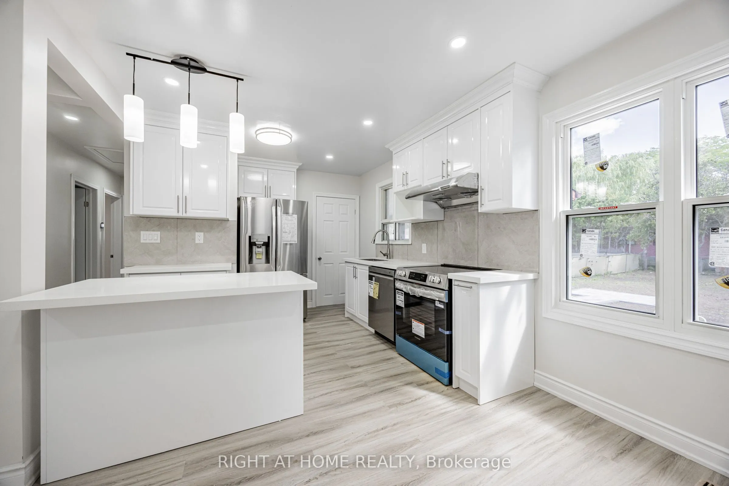 225 Essex- Entire House Avenue