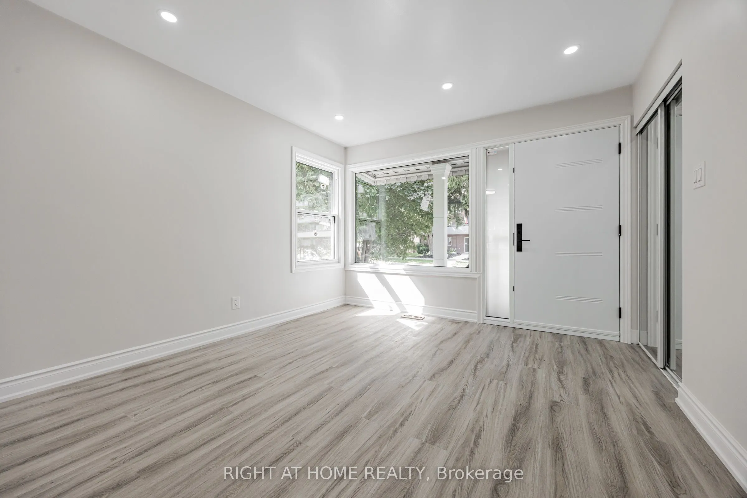 225 Essex- Entire House Avenue