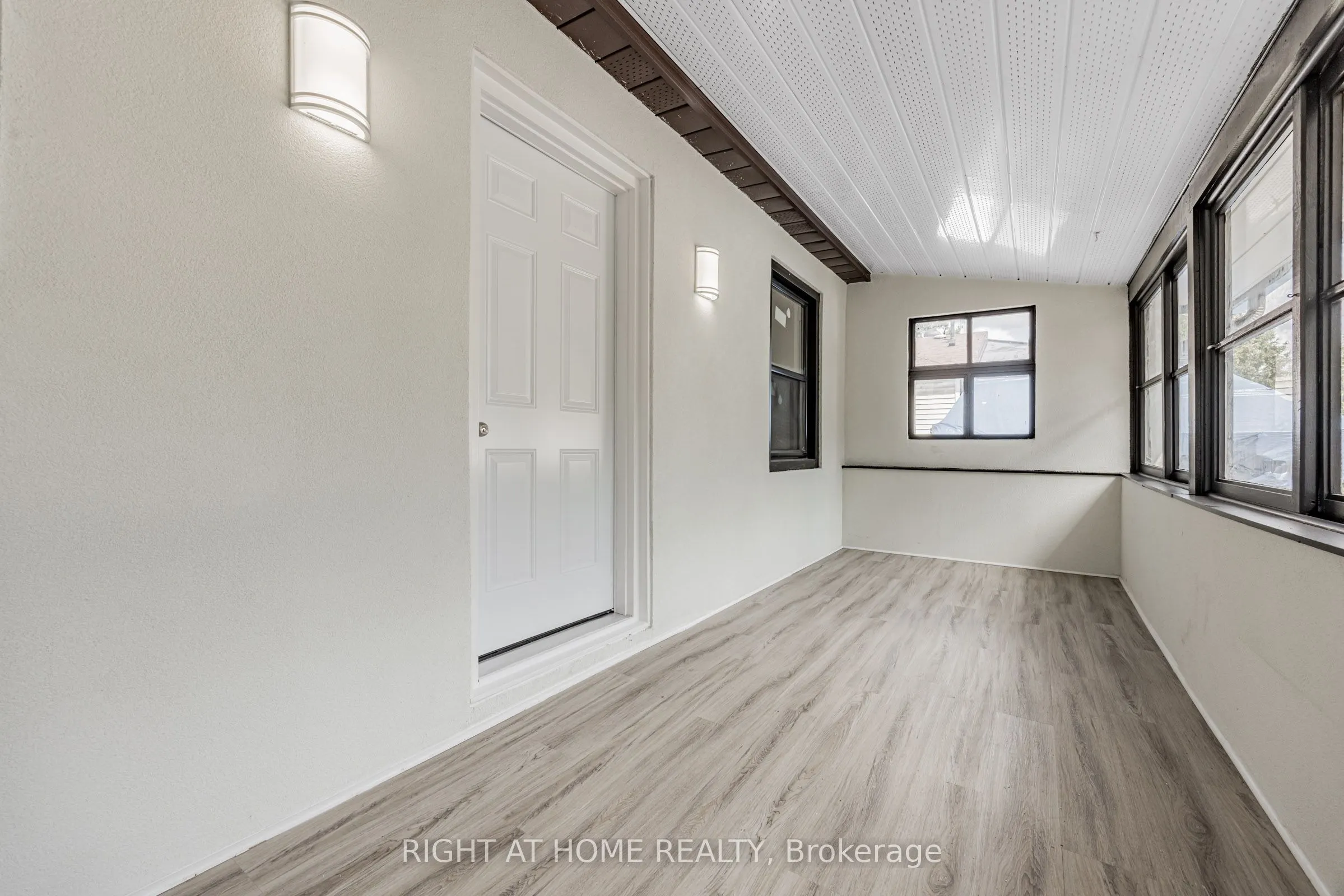 225 Essex- Basement unit Avenue
