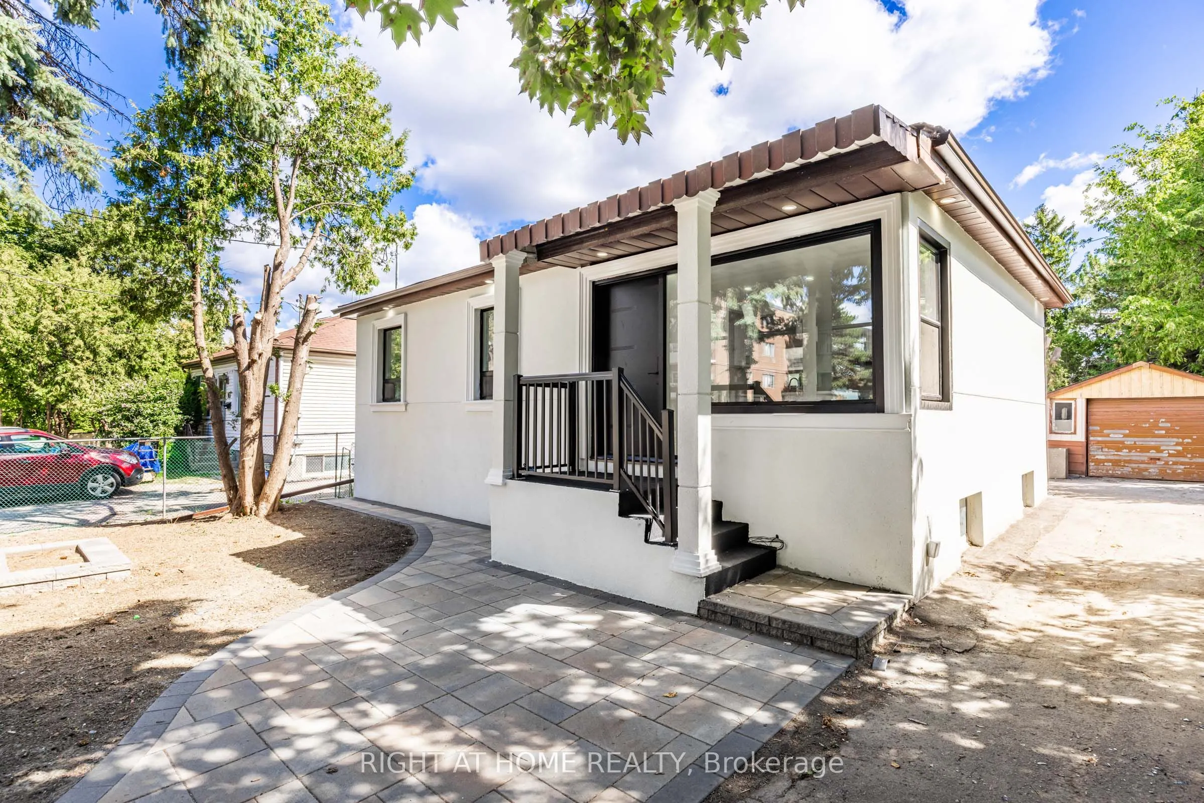 225 Essex- Basement unit Avenue
