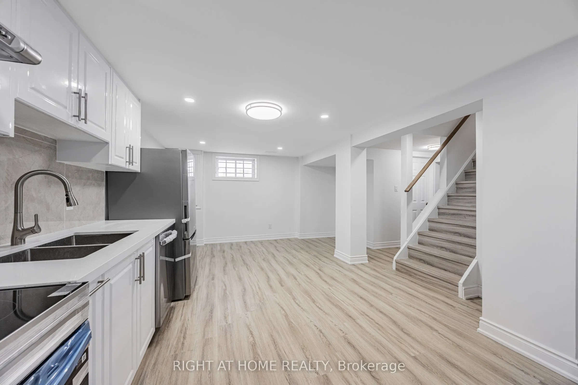 225 Essex- Basement unit Avenue
