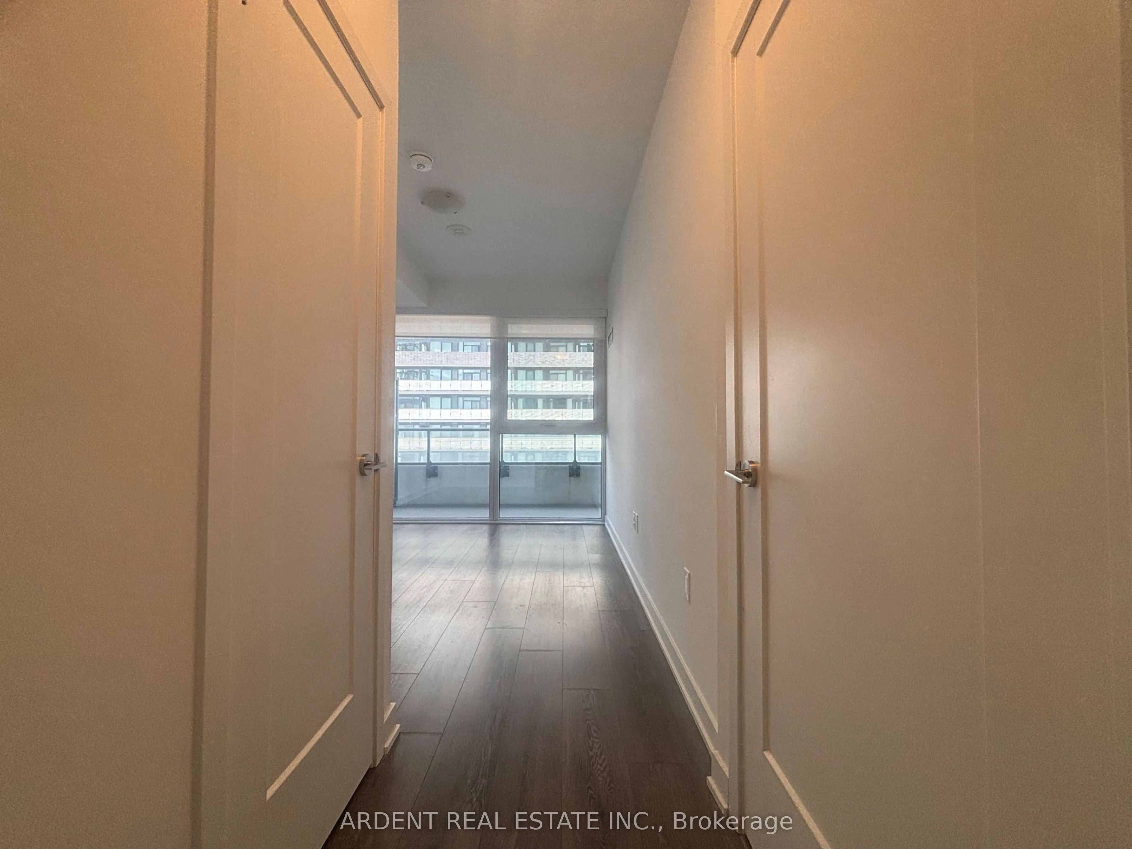 95 Oneida Crescent, #505