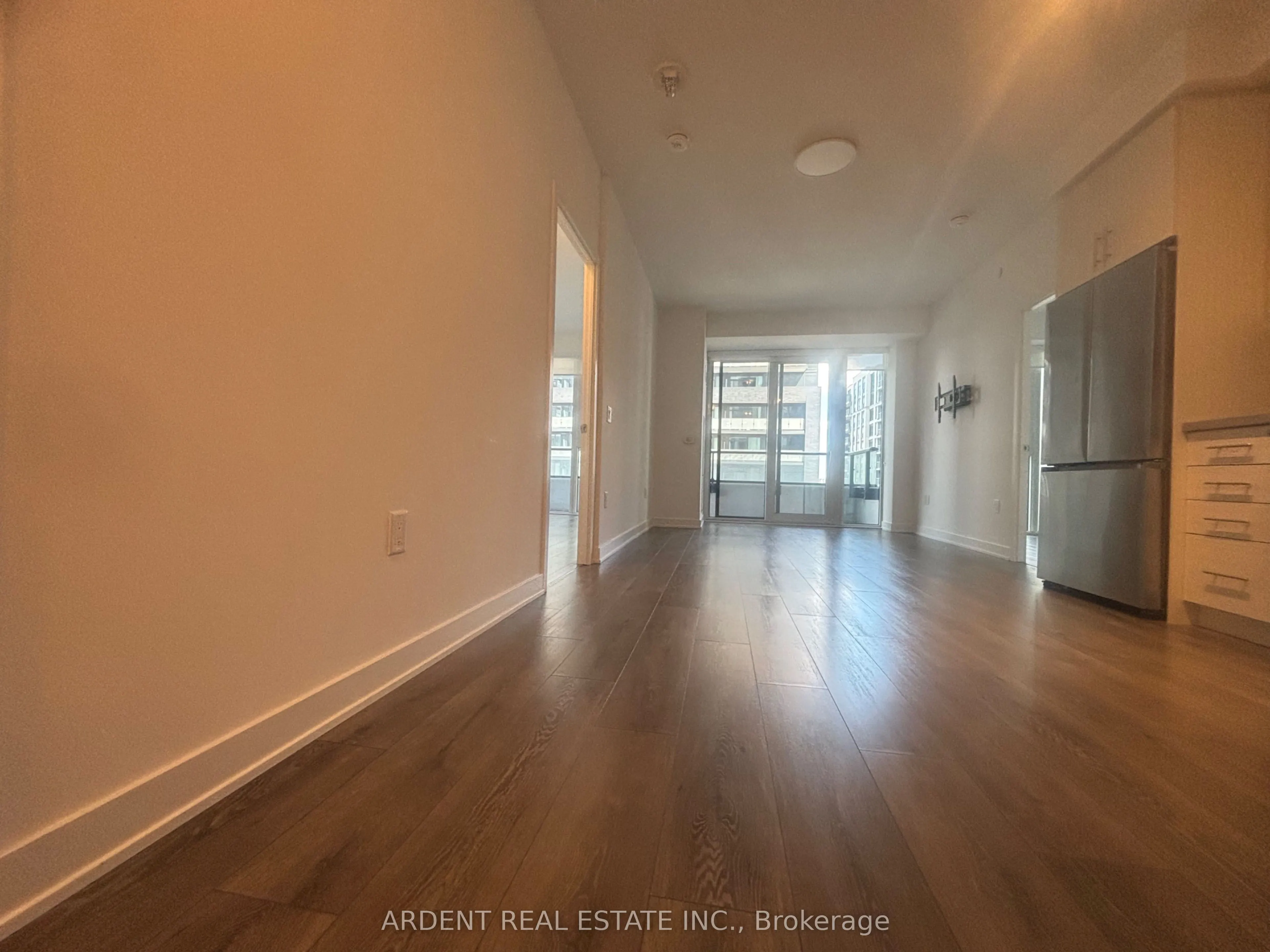 95 Oneida Crescent, #505