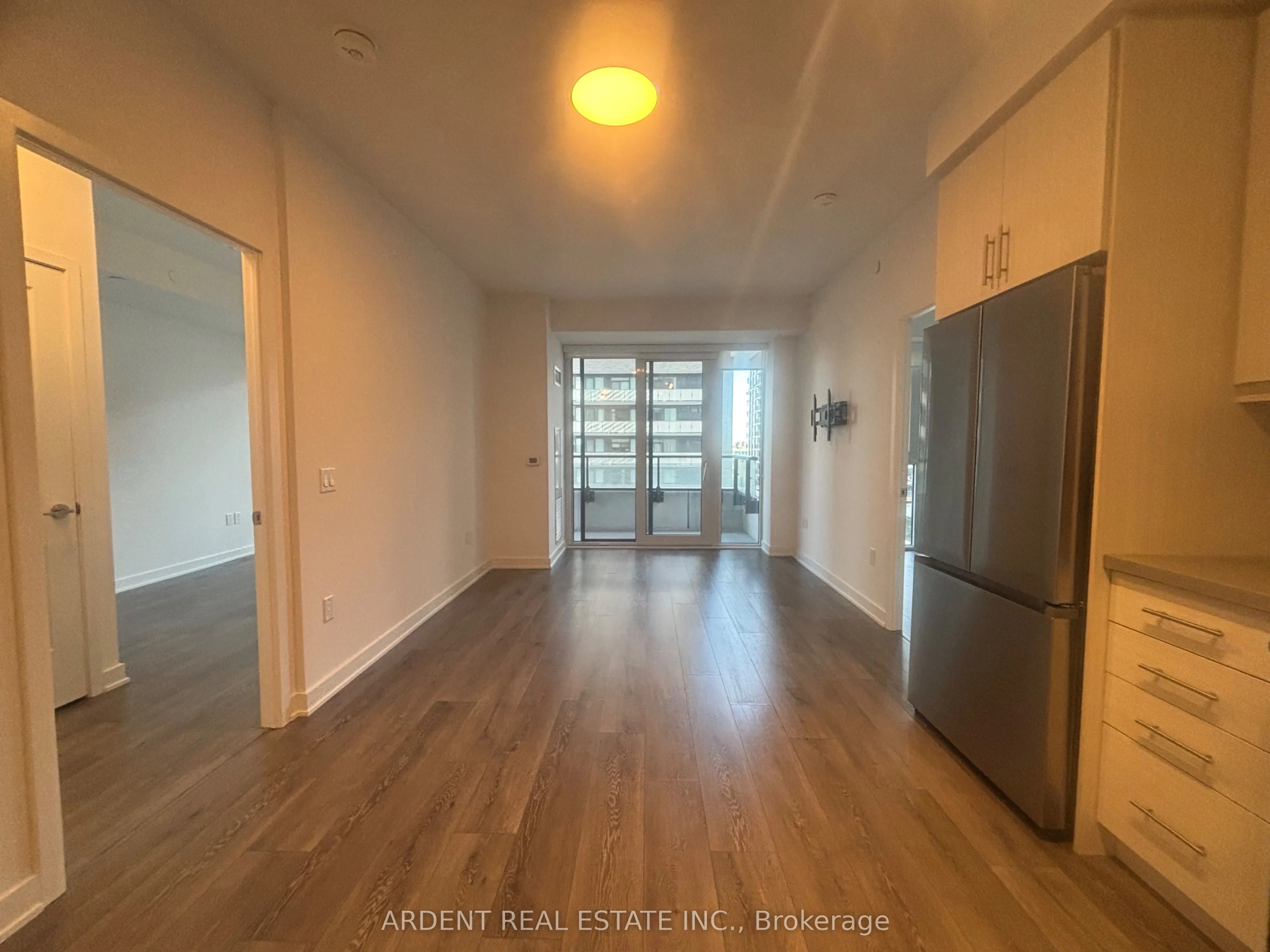95 Oneida Crescent, #505