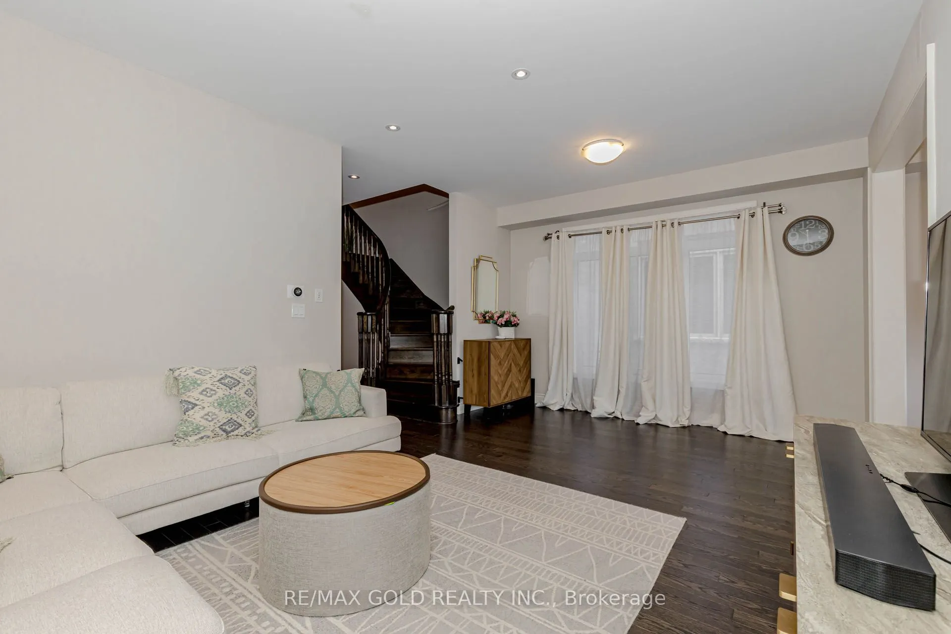 71 Fortis Crescent