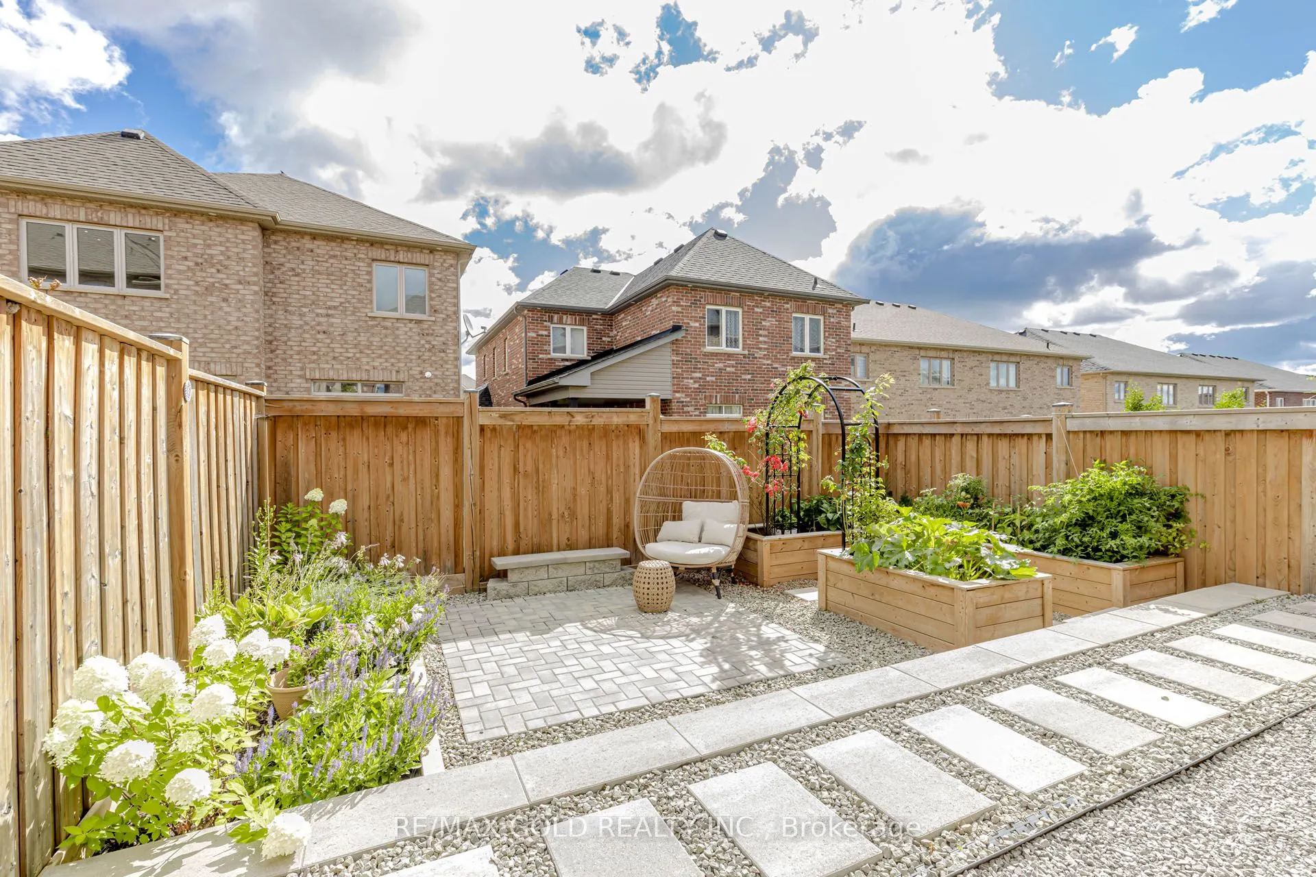 71 Fortis Crescent