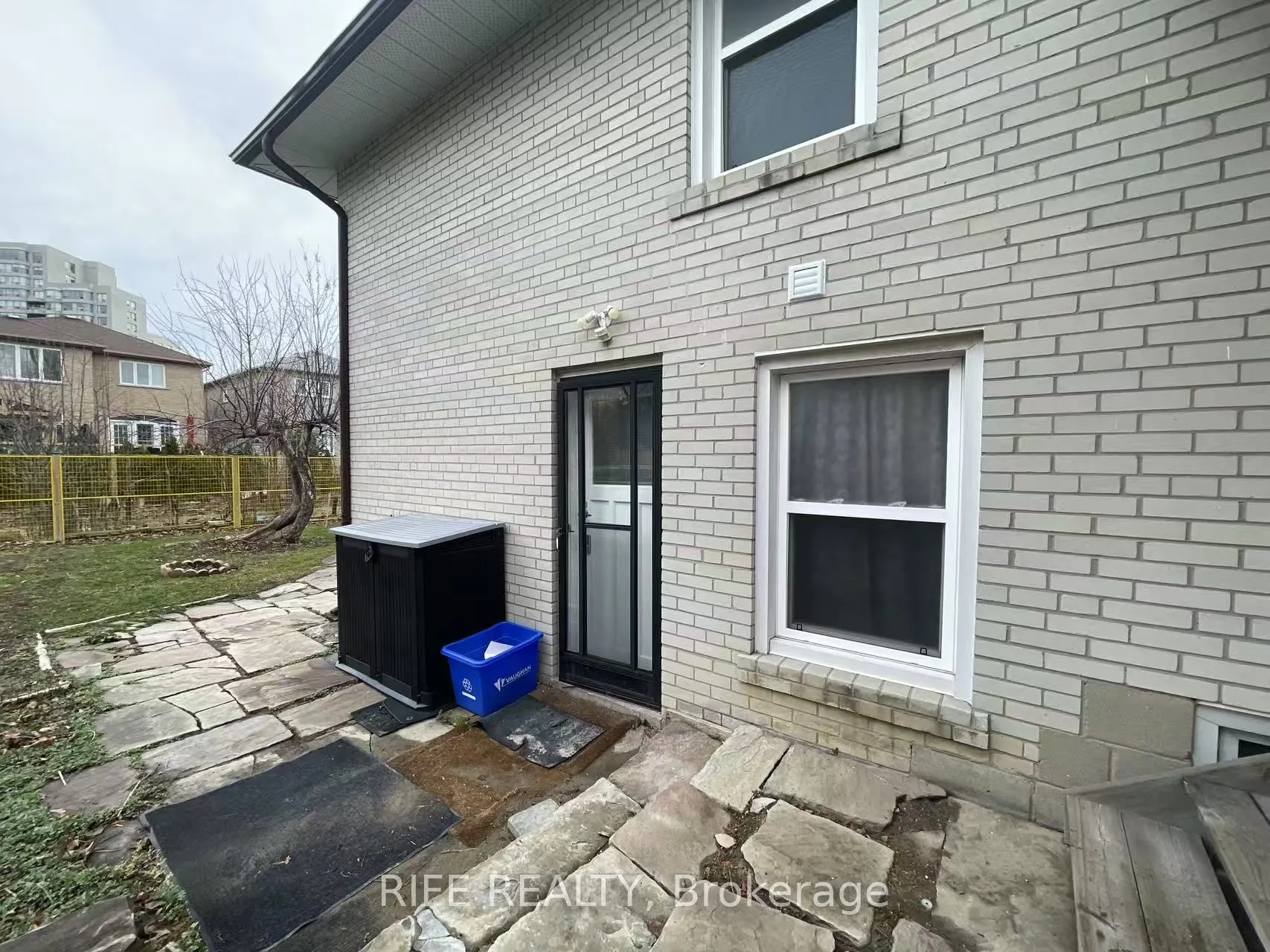 239 Crestwood Road, #Studio Unit