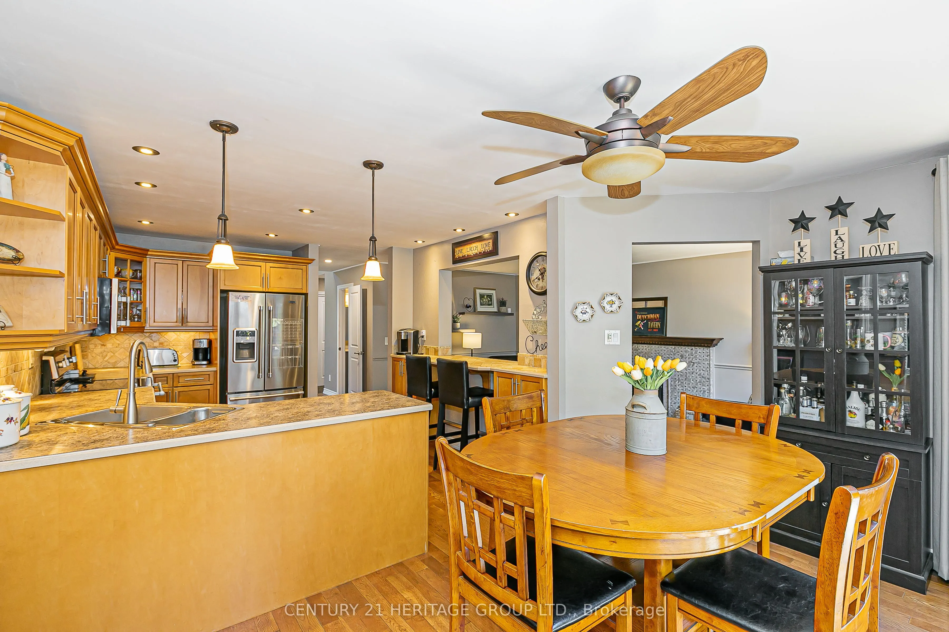 40 Albery Crescent