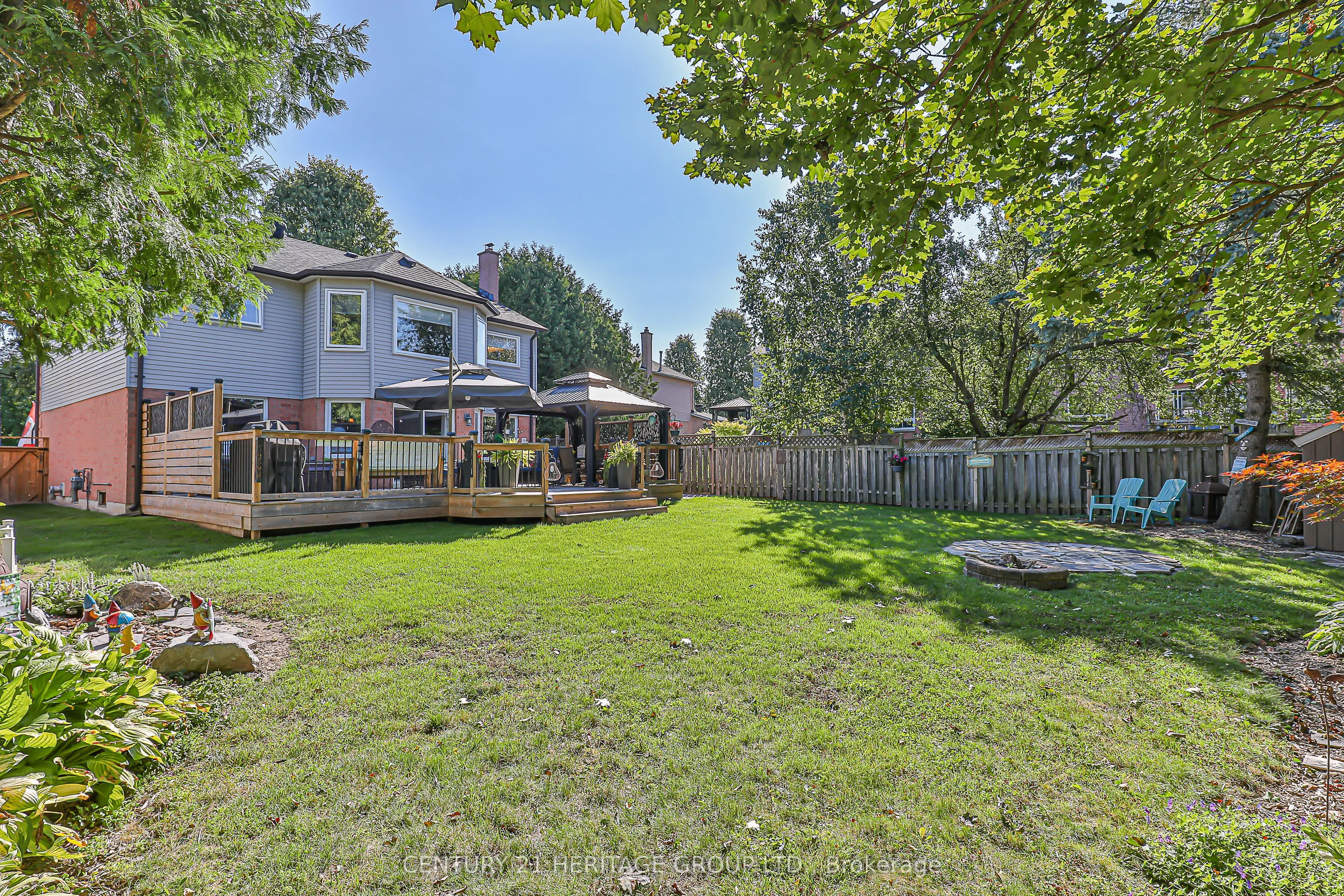 40 Albery Crescent