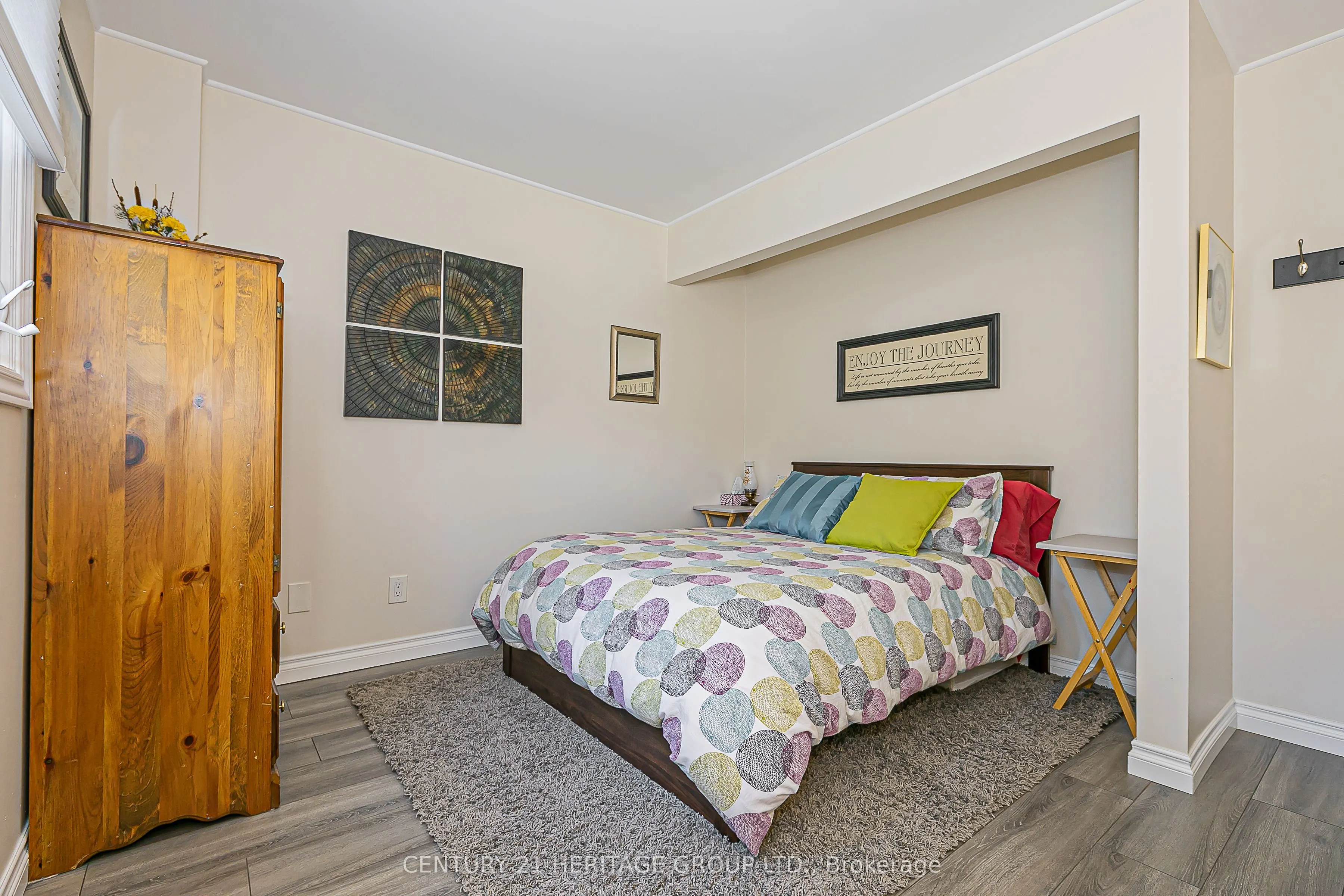 40 Albery Crescent