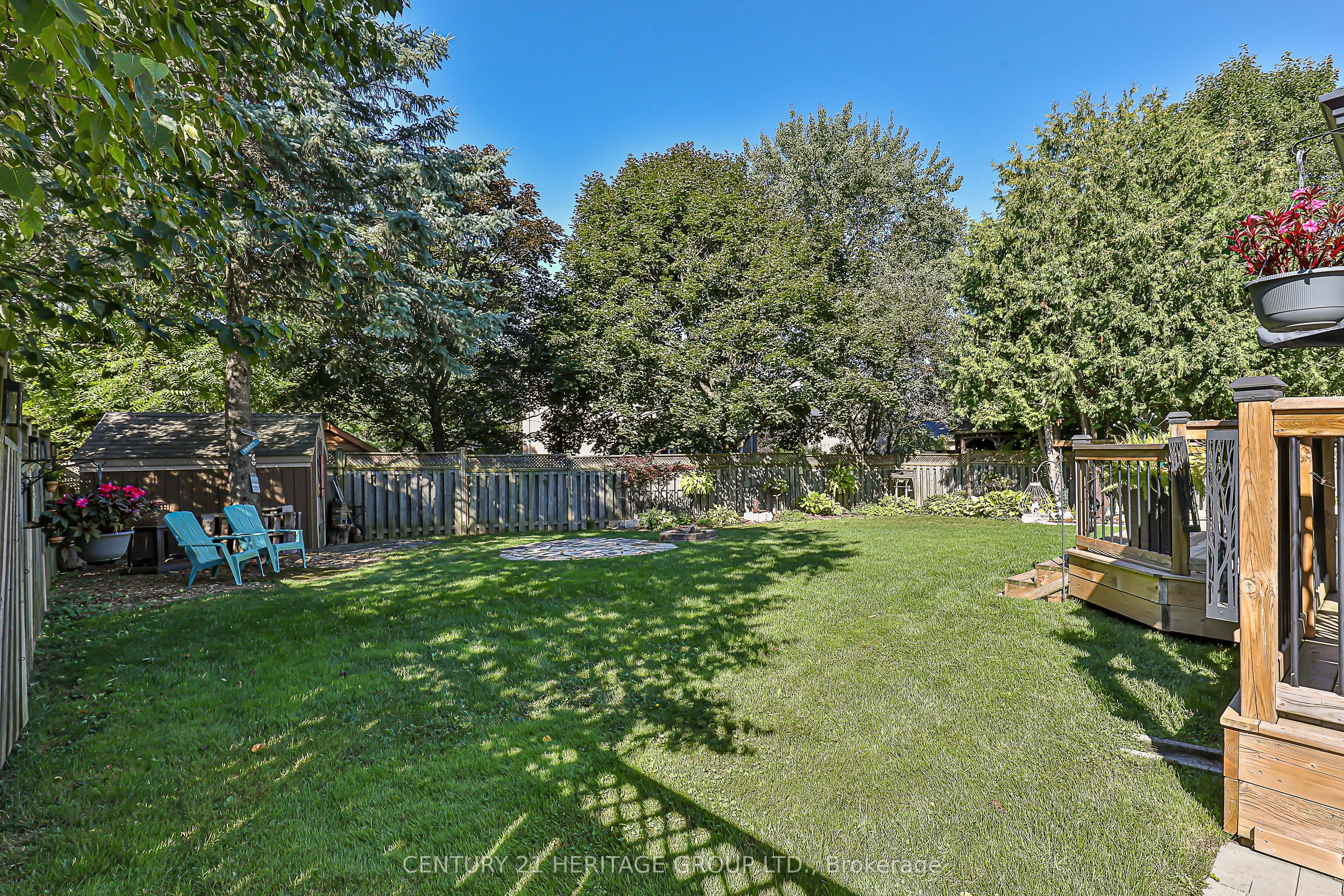 40 Albery Crescent
