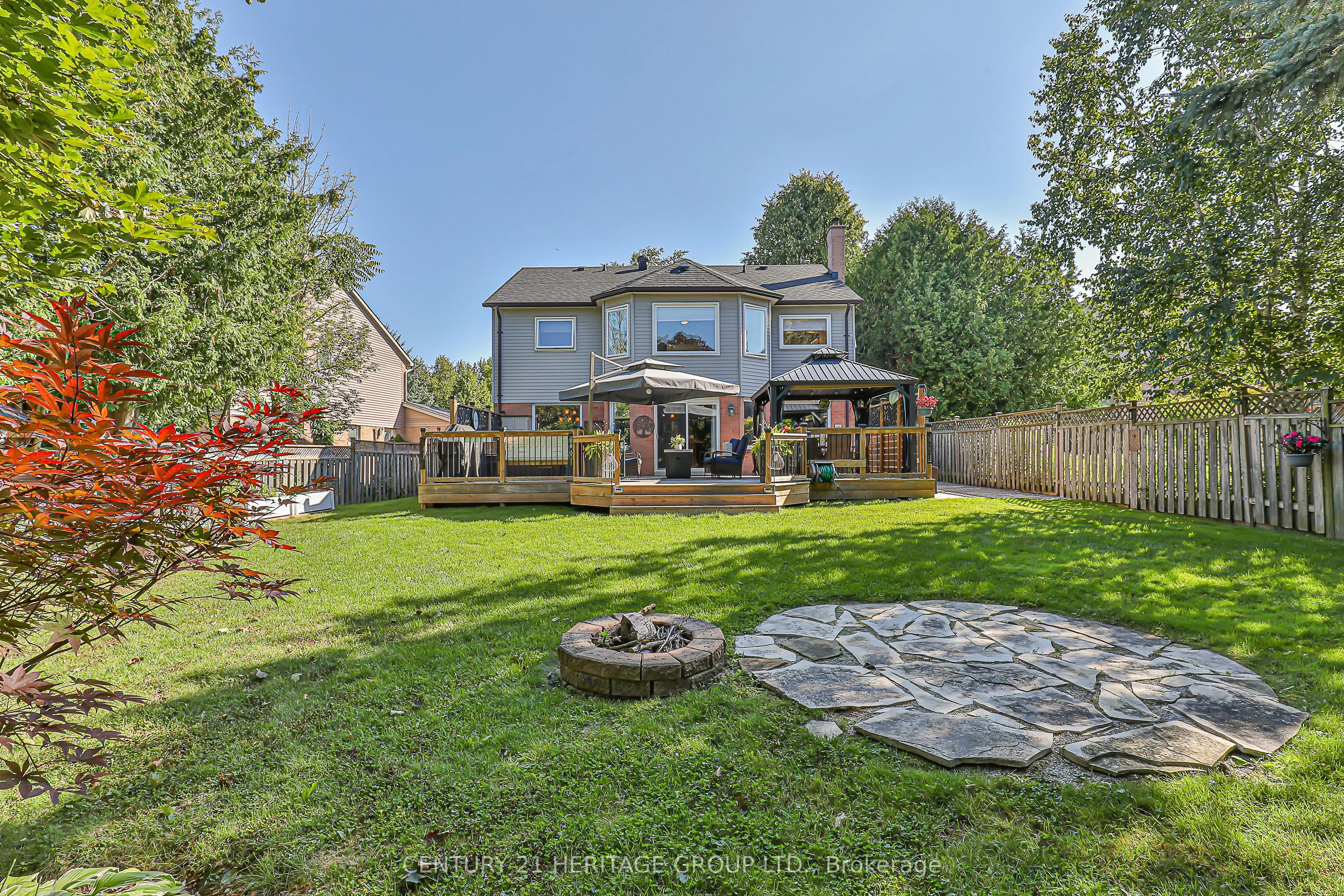 40 Albery Crescent