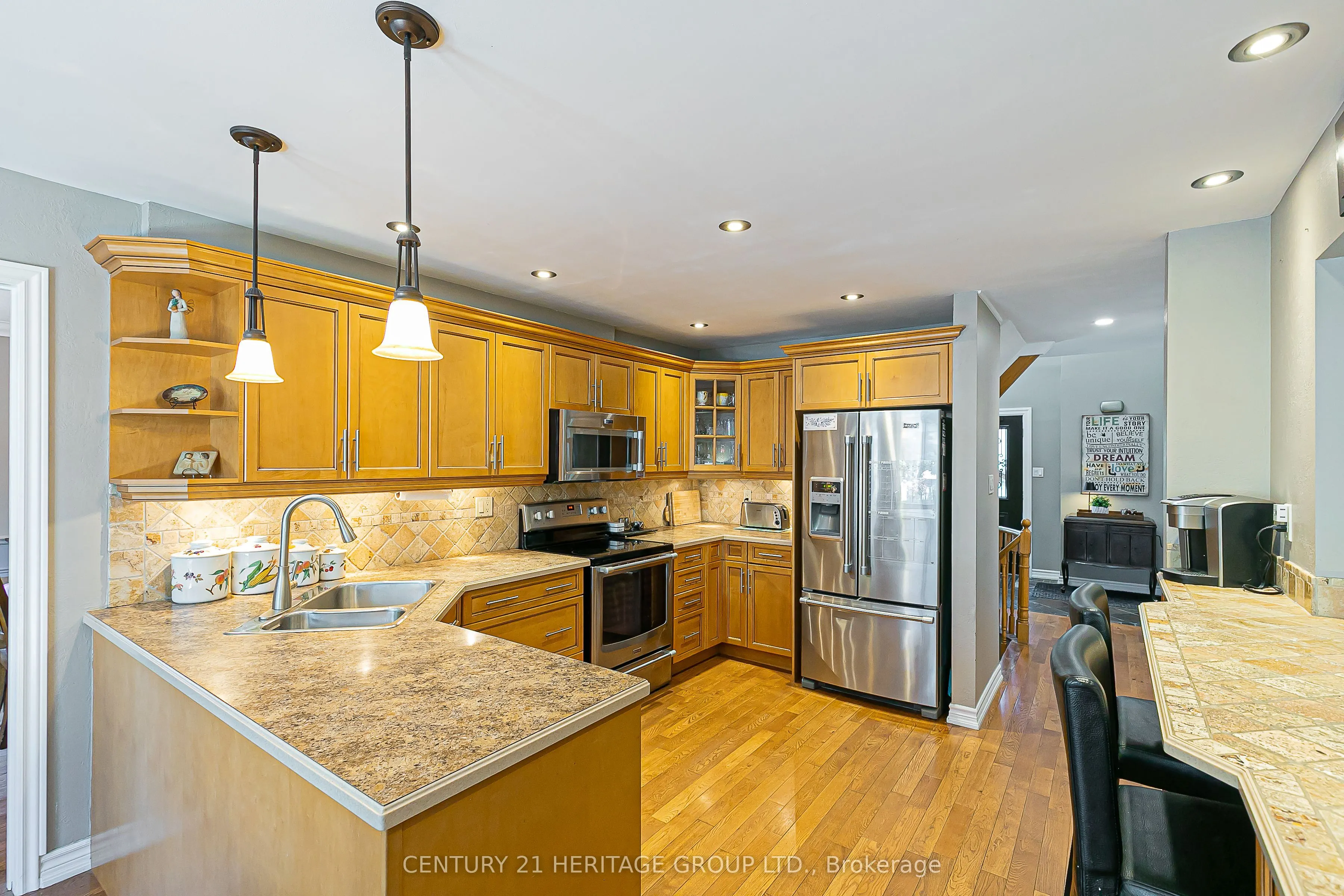 40 Albery Crescent