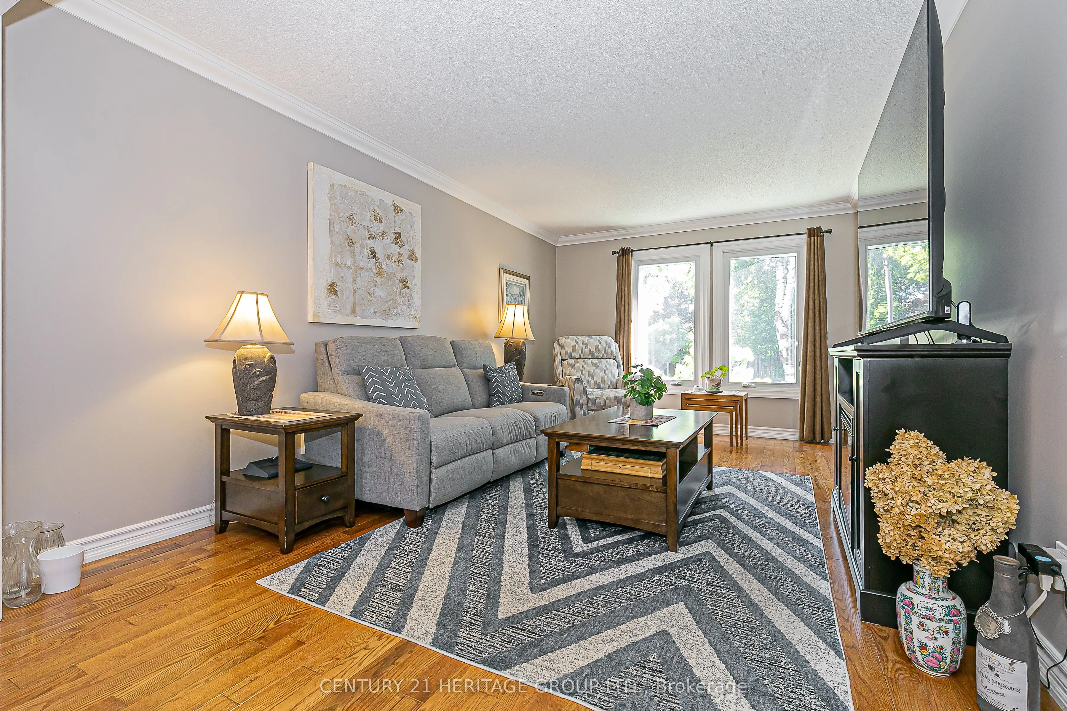 40 Albery Crescent