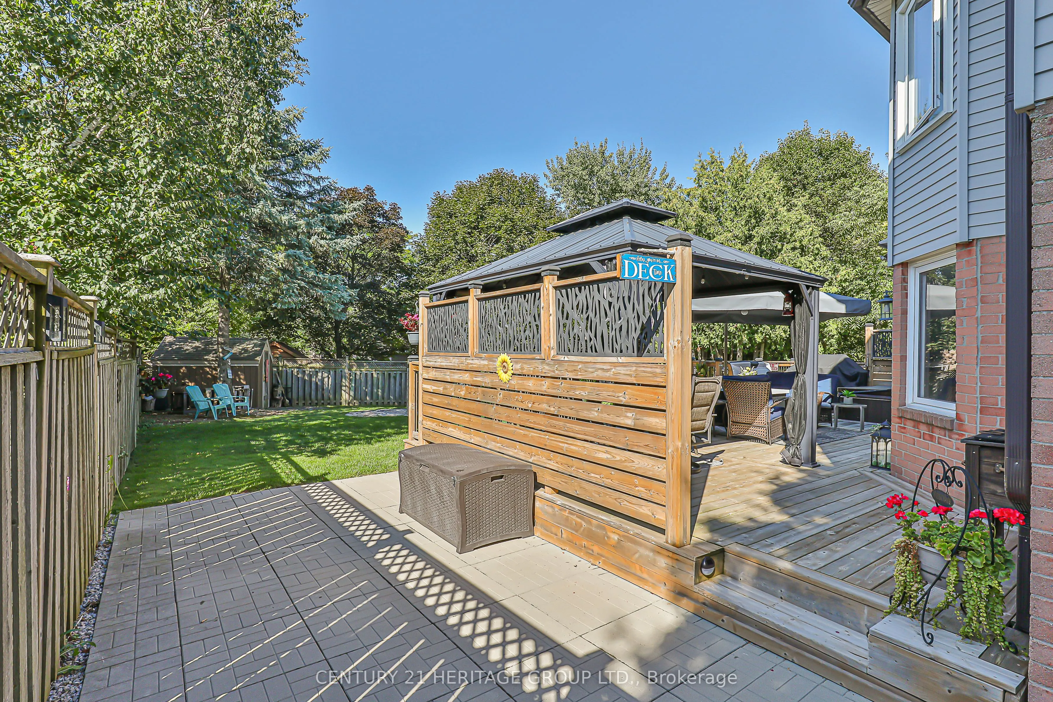 40 Albery Crescent