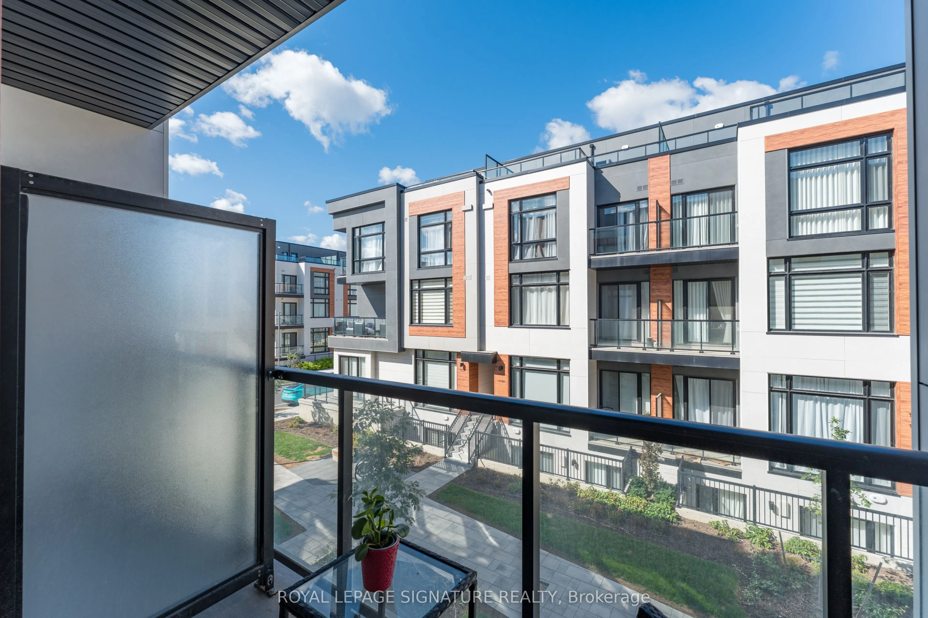 14 David Eyer Road, #1007