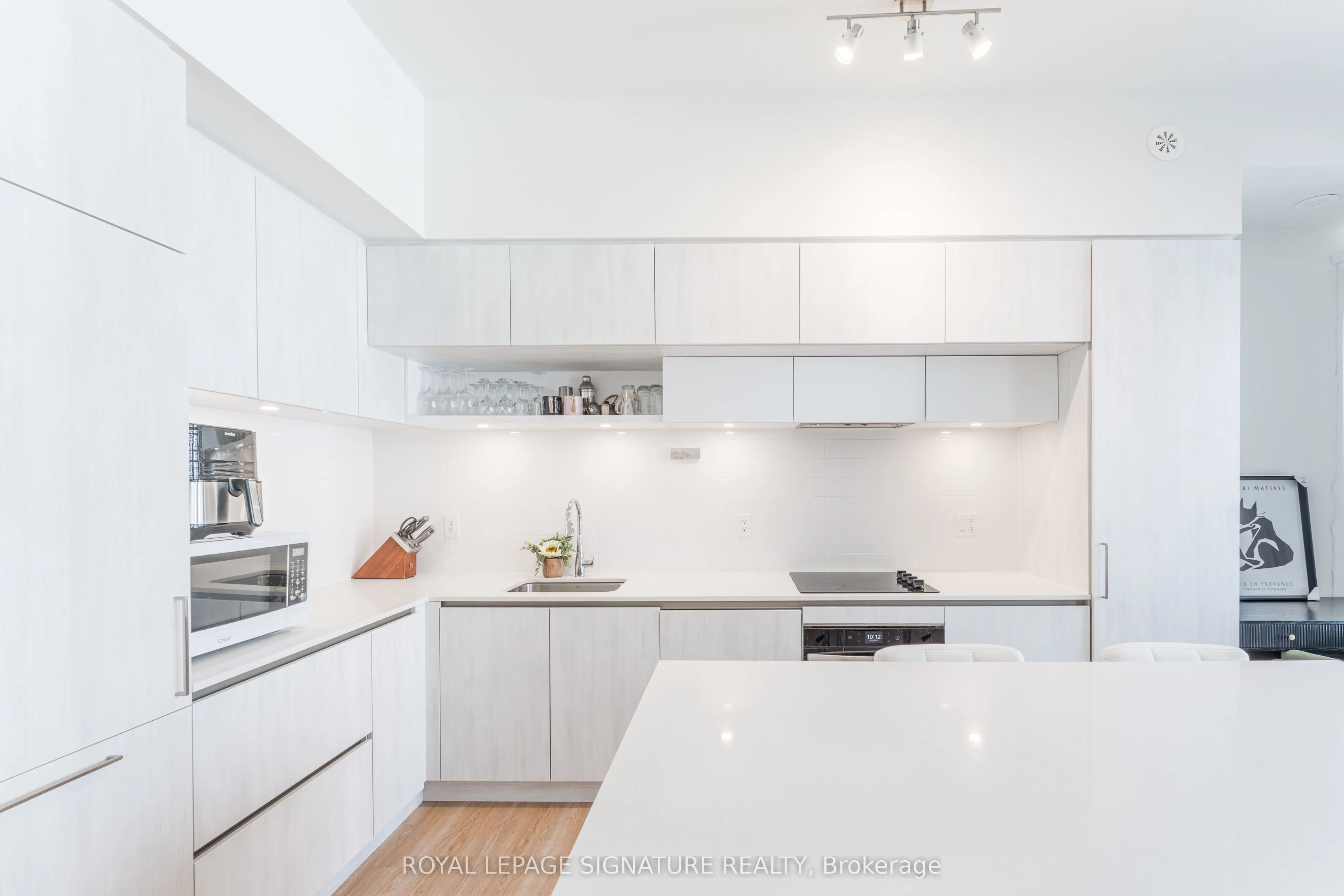 14 David Eyer Road, #1007
