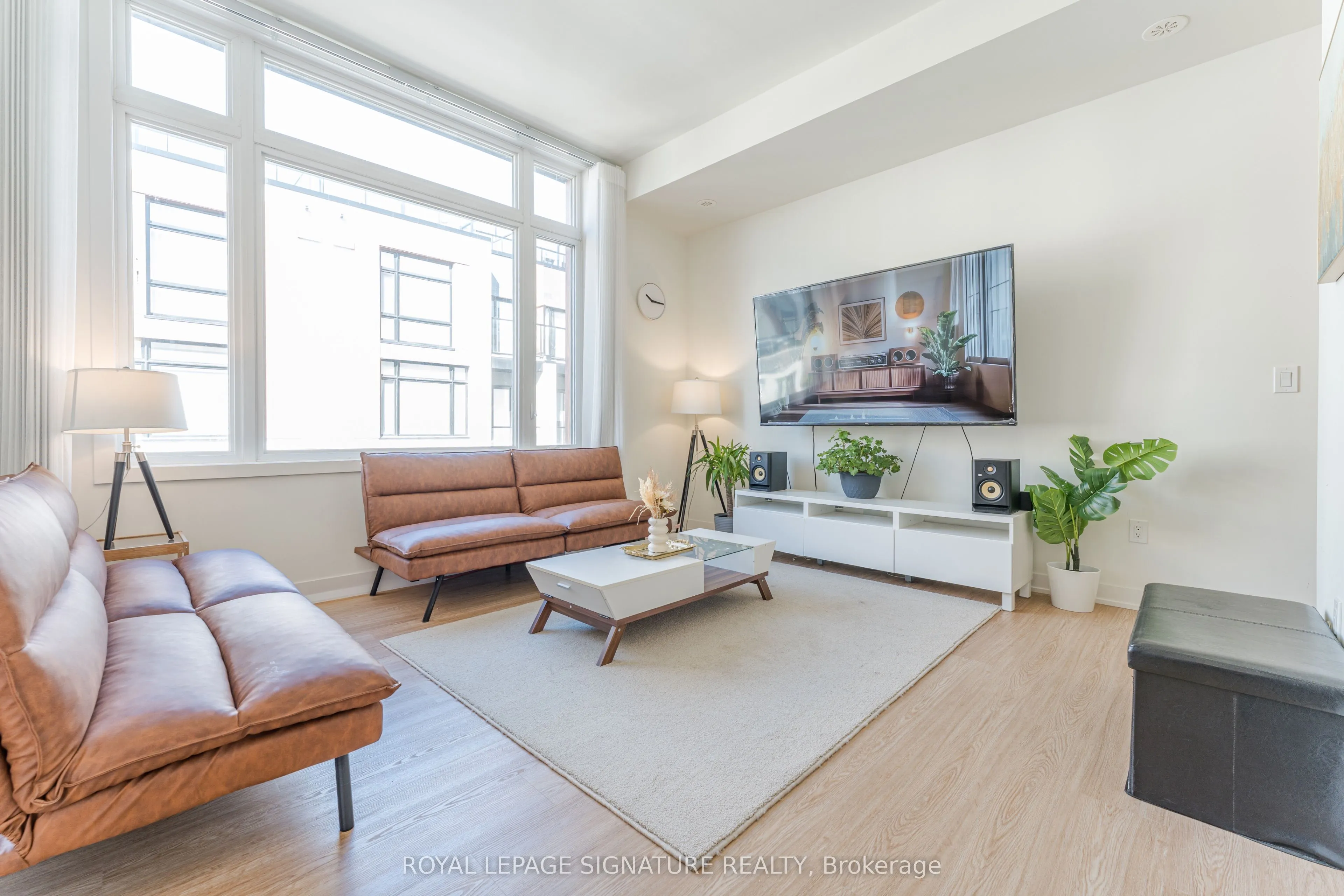 14 David Eyer Road, #1007
