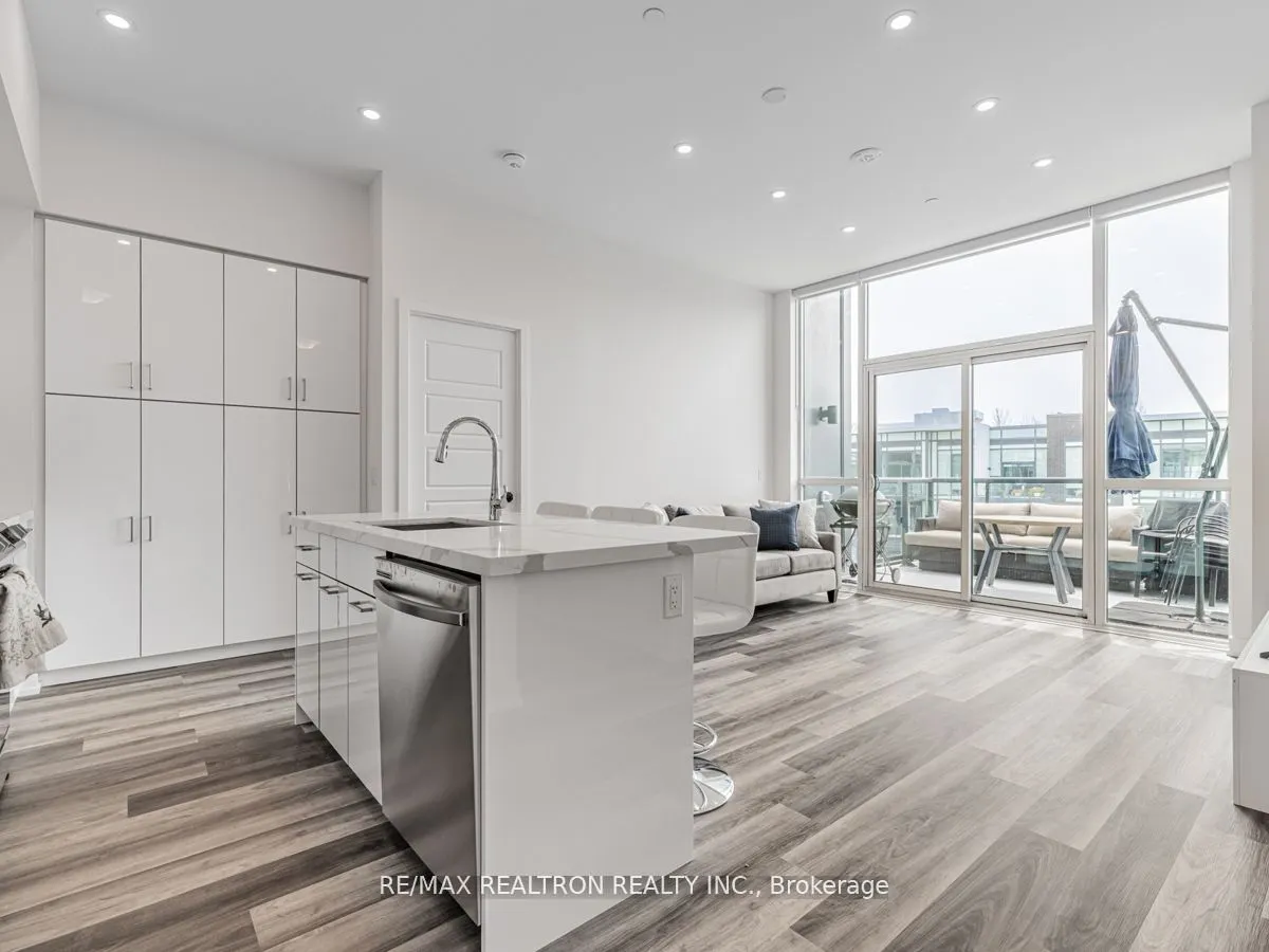 415 Sea Ray Avenue, #421