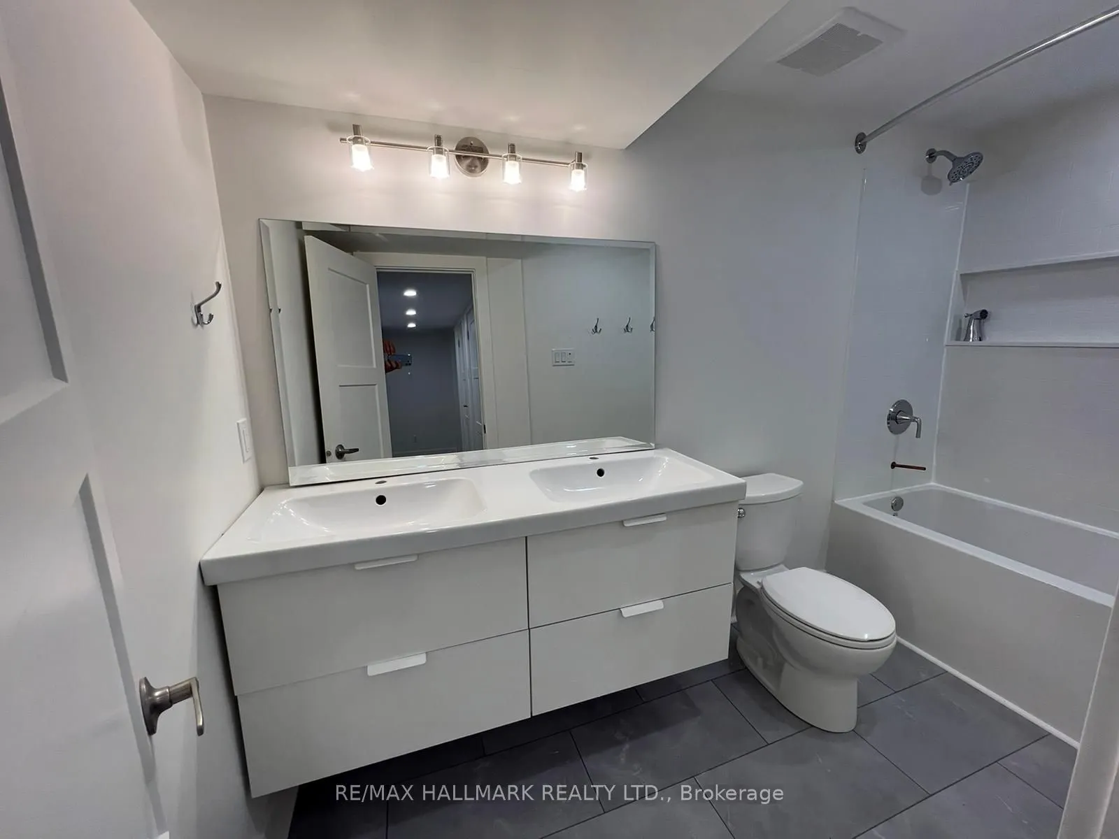 429 Elm Road, #Bsmt