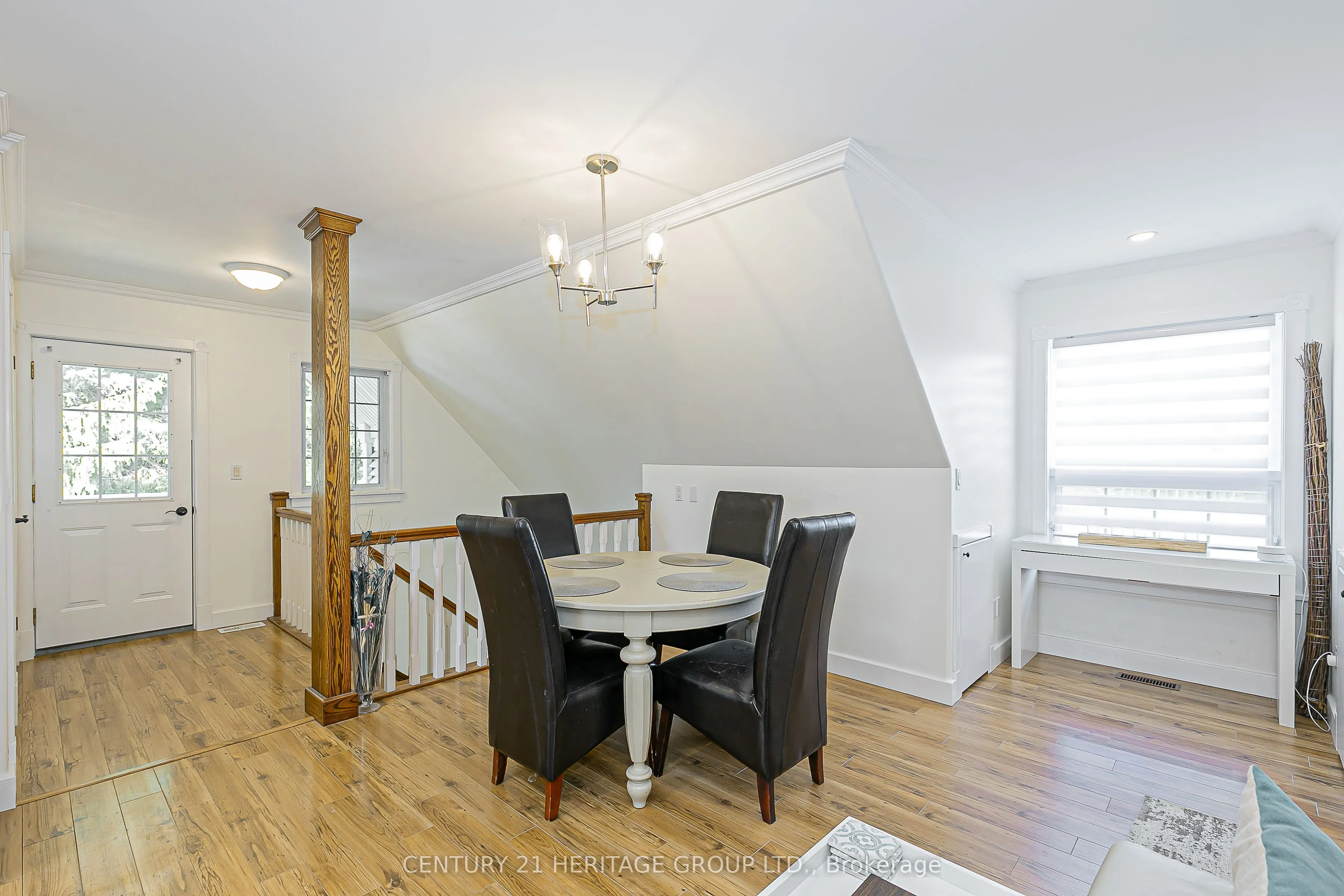 3471 Mount Albert Road