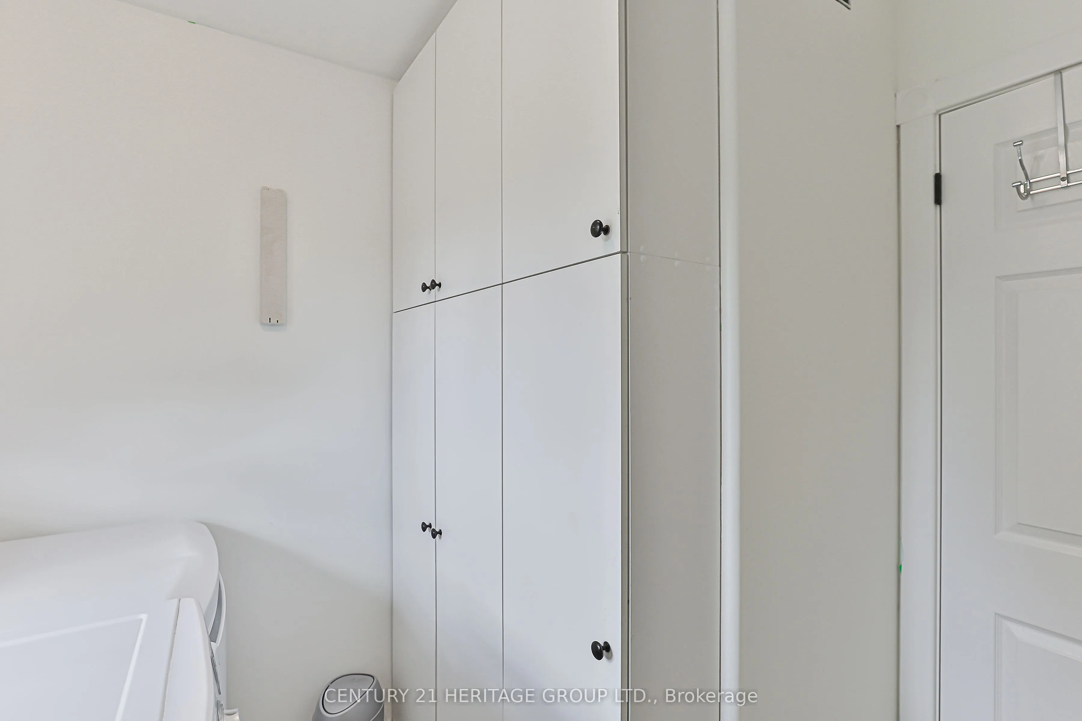 3471 Mount Albert Road
