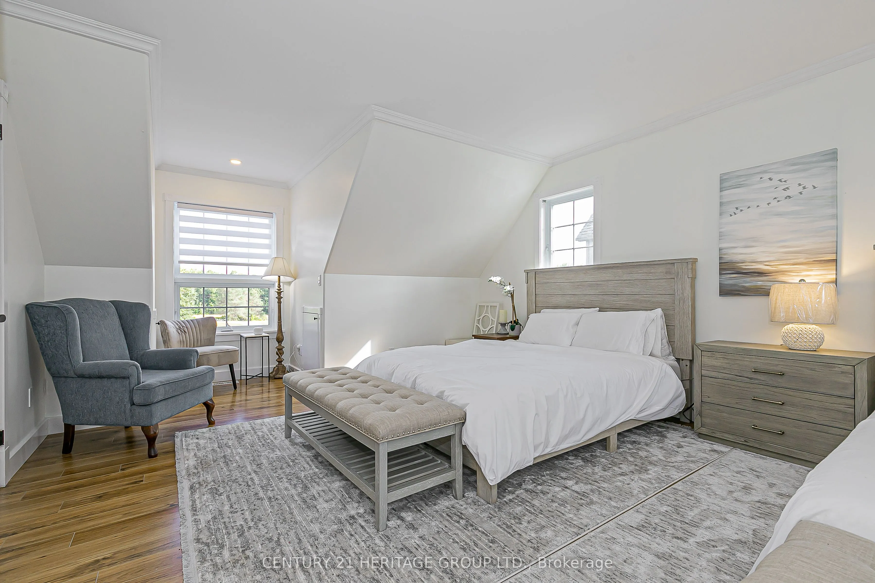 3471 Mount Albert Road