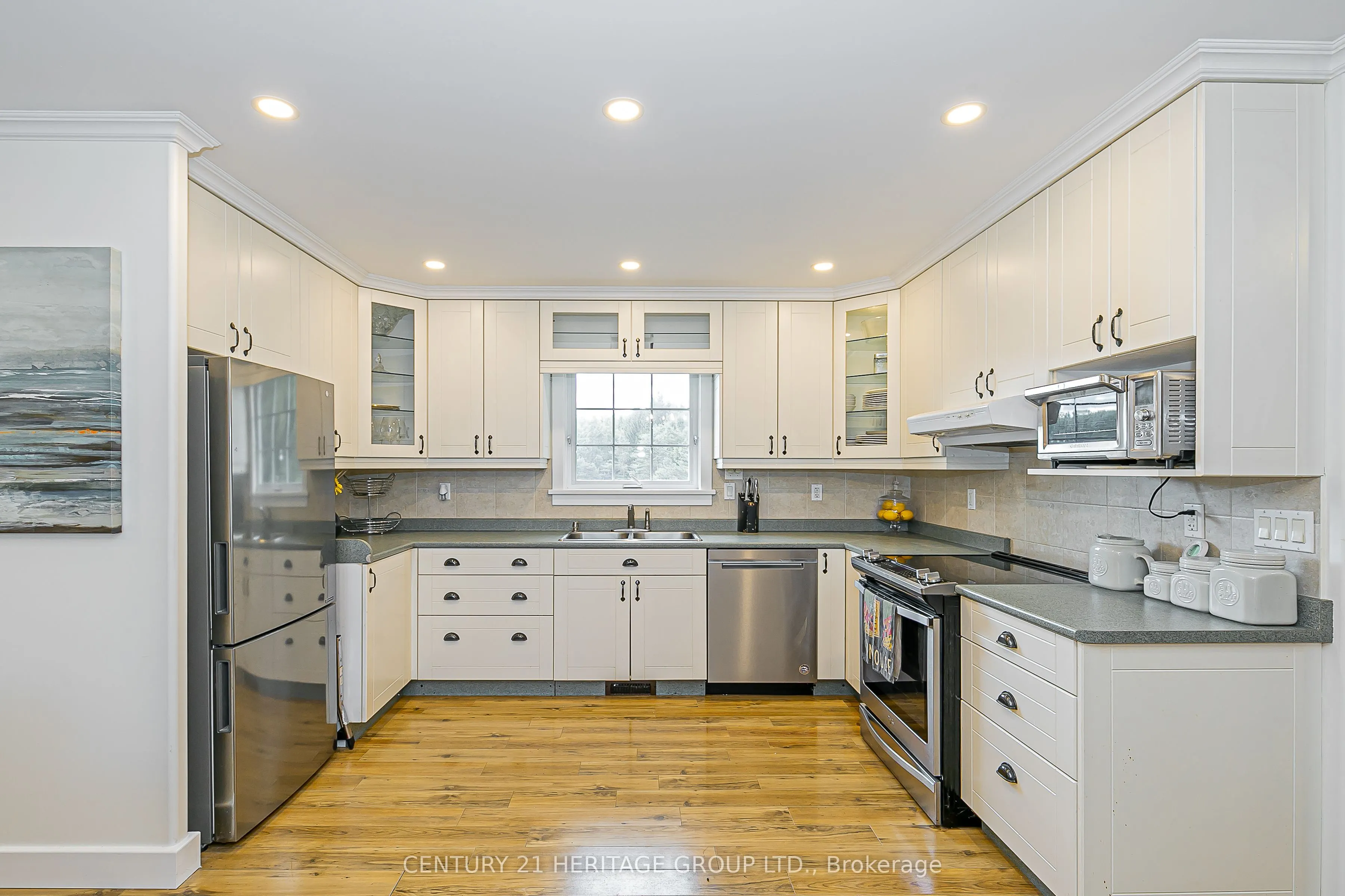 3471 Mount Albert Road