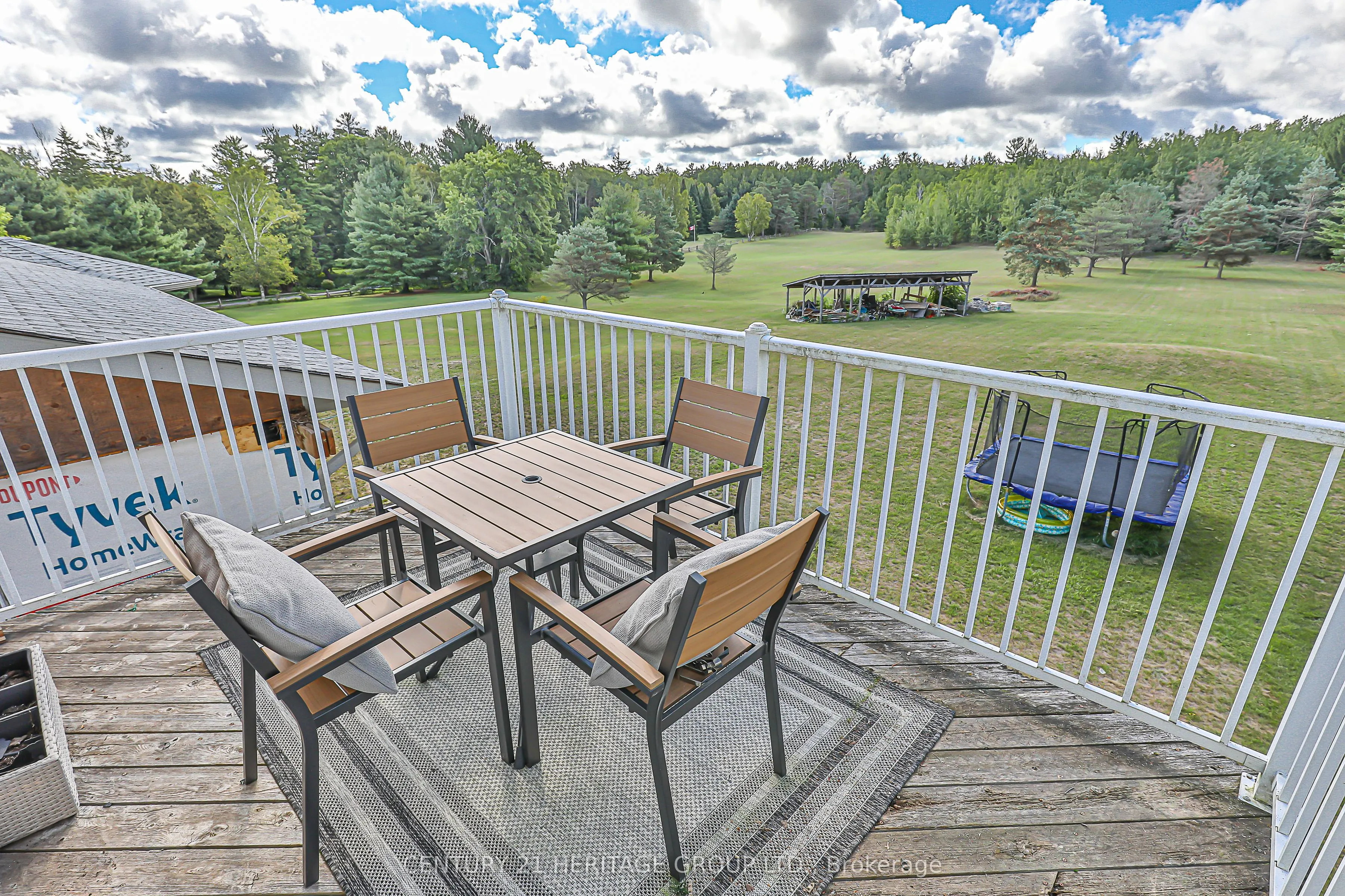 3471 Mount Albert Road