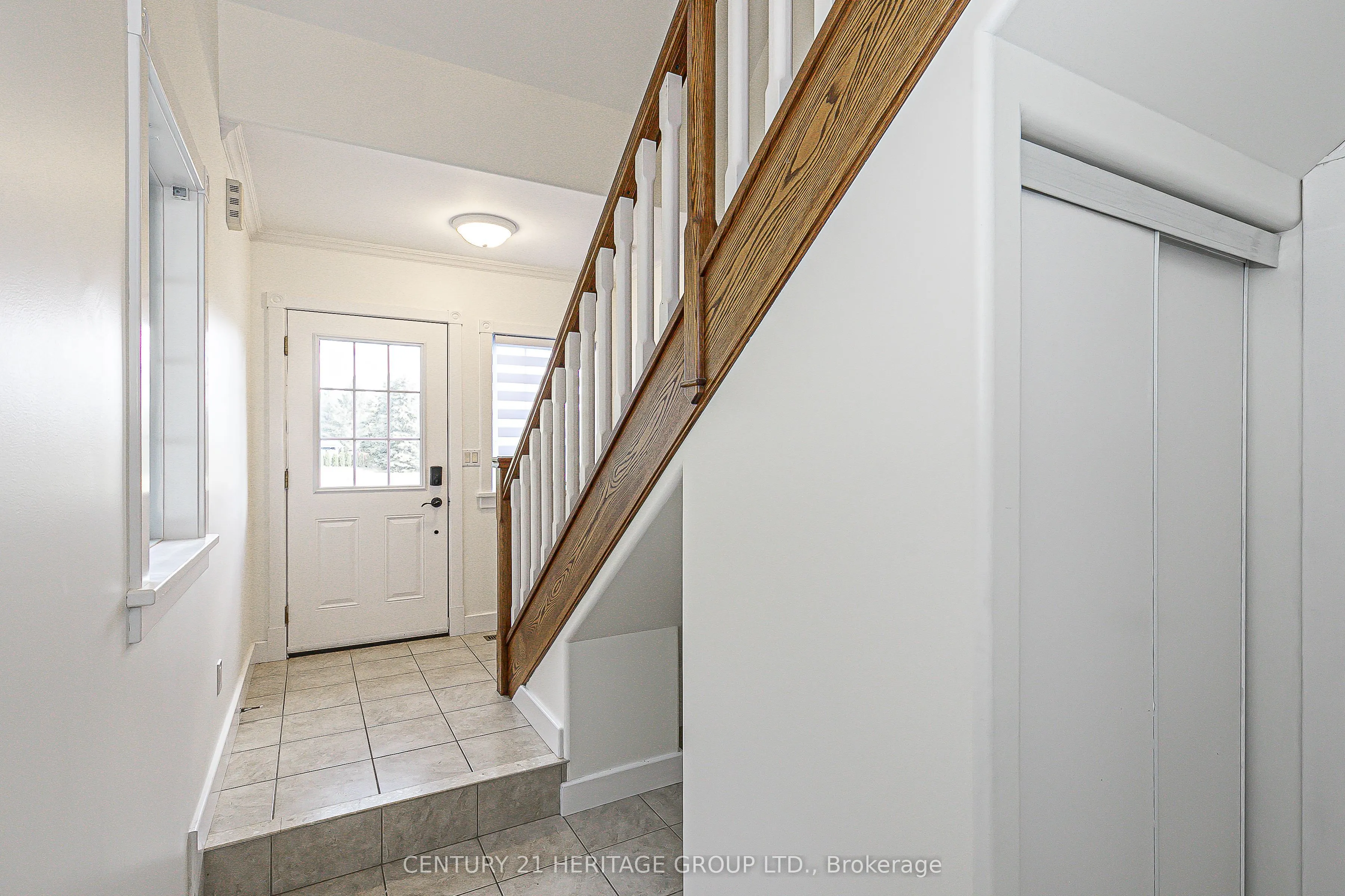 3471 Mount Albert Road