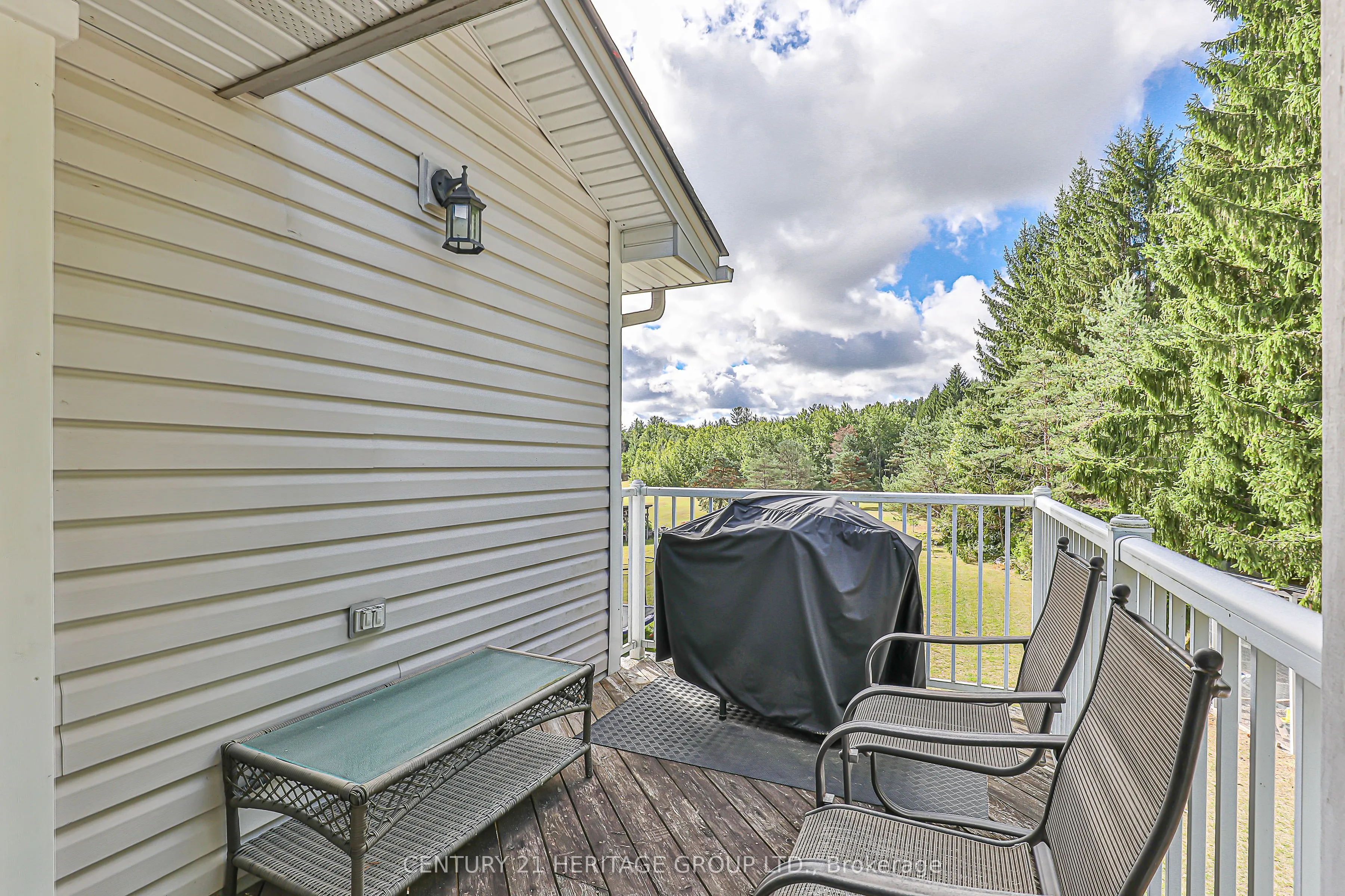 3471 Mount Albert Road