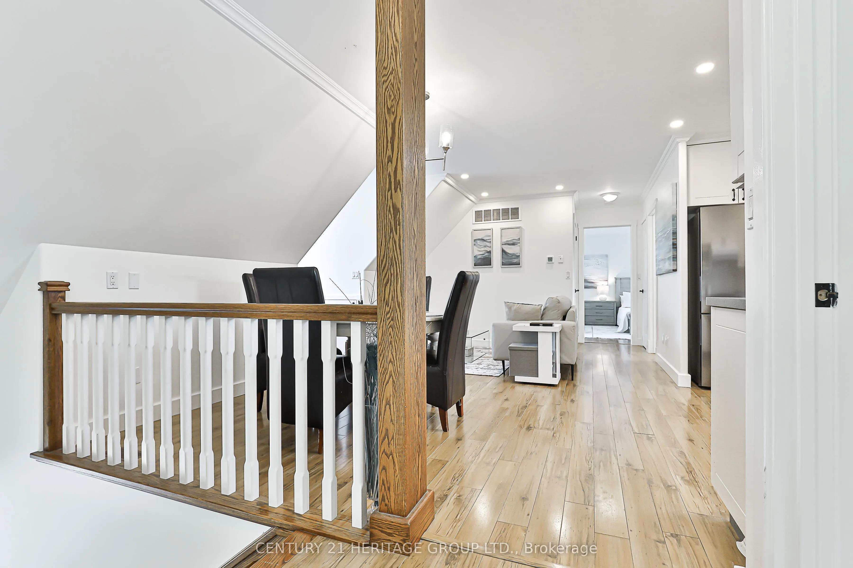 3471 Mount Albert Road
