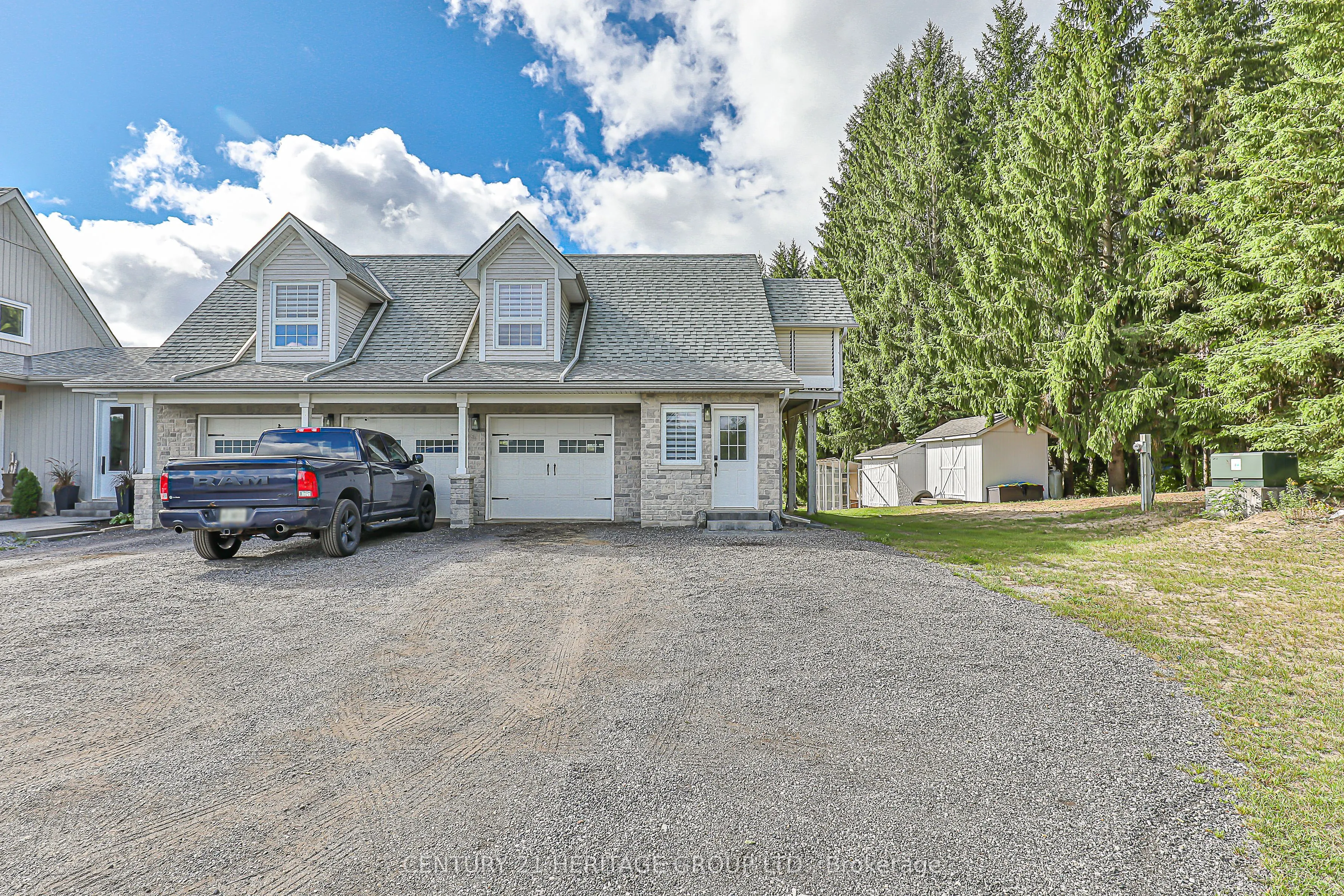 3471 Mount Albert Road