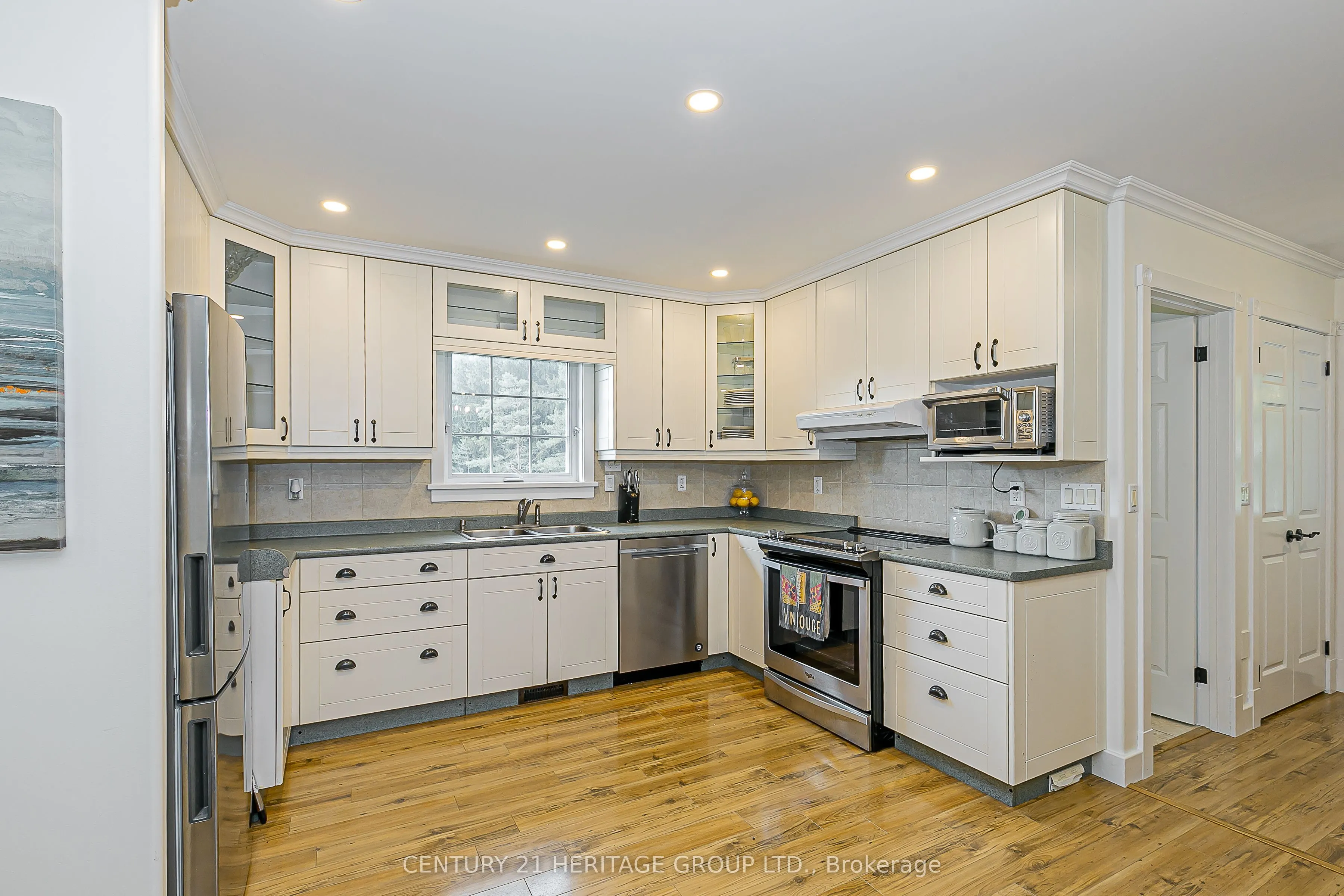 3471 Mount Albert Road