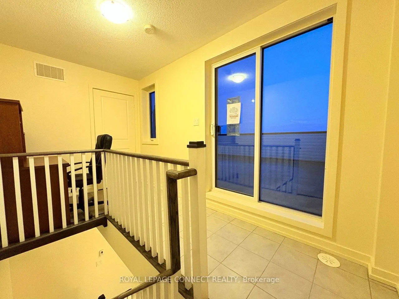 21 Cornerbank Crescent