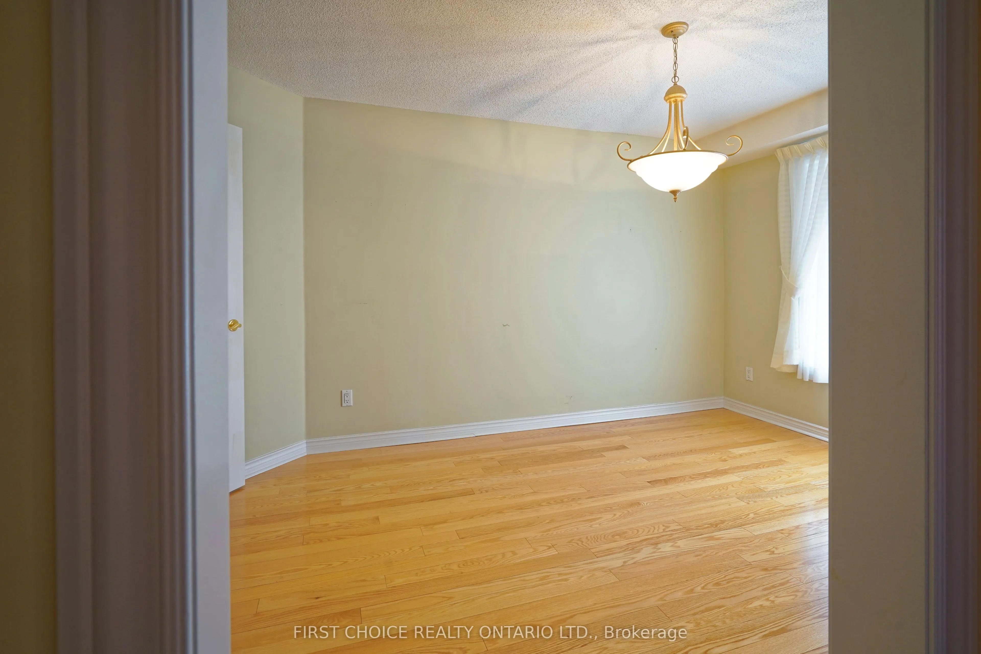 6 Forest Link Court, #7