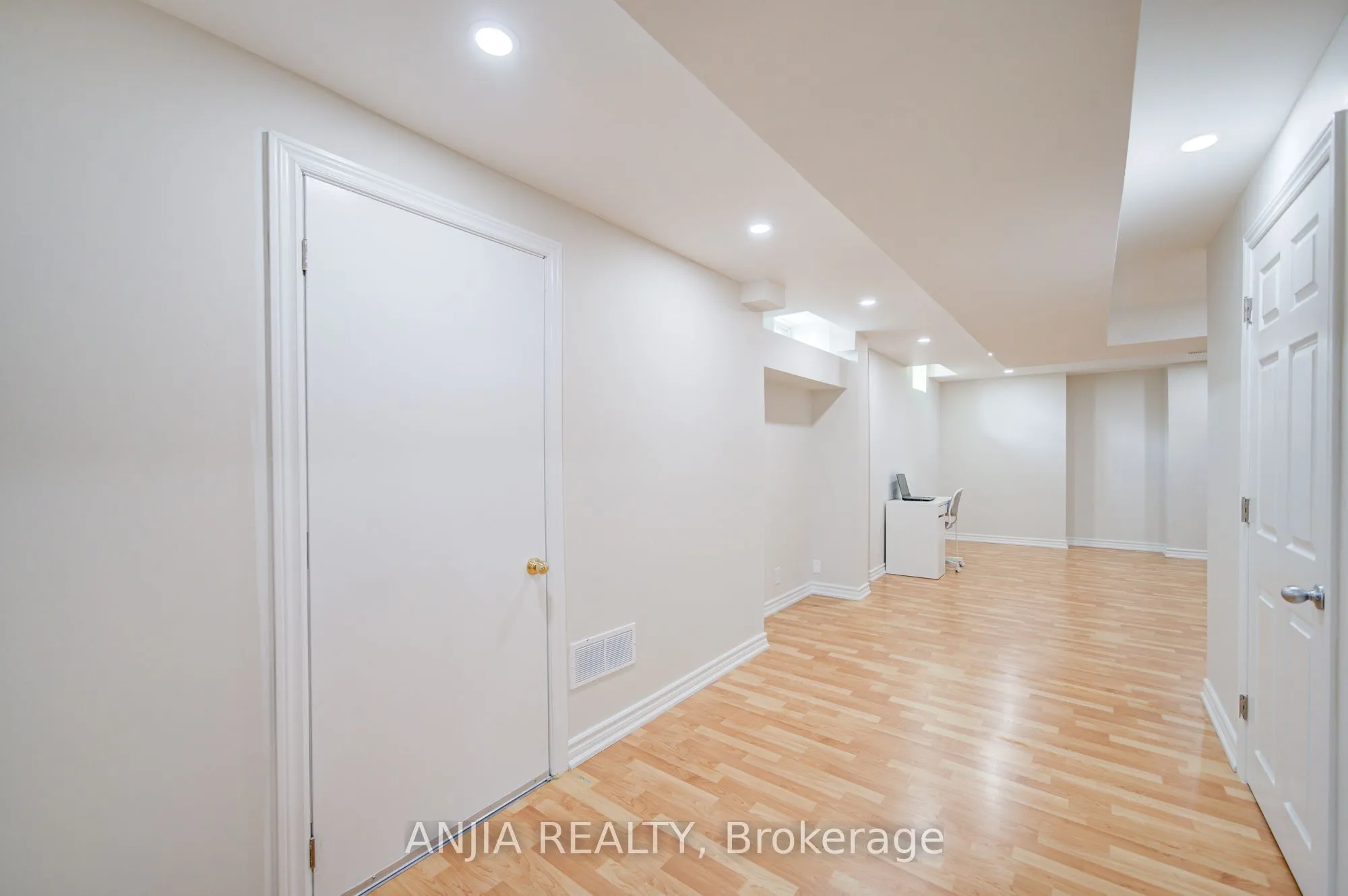 4 James Ratcliff Avenue