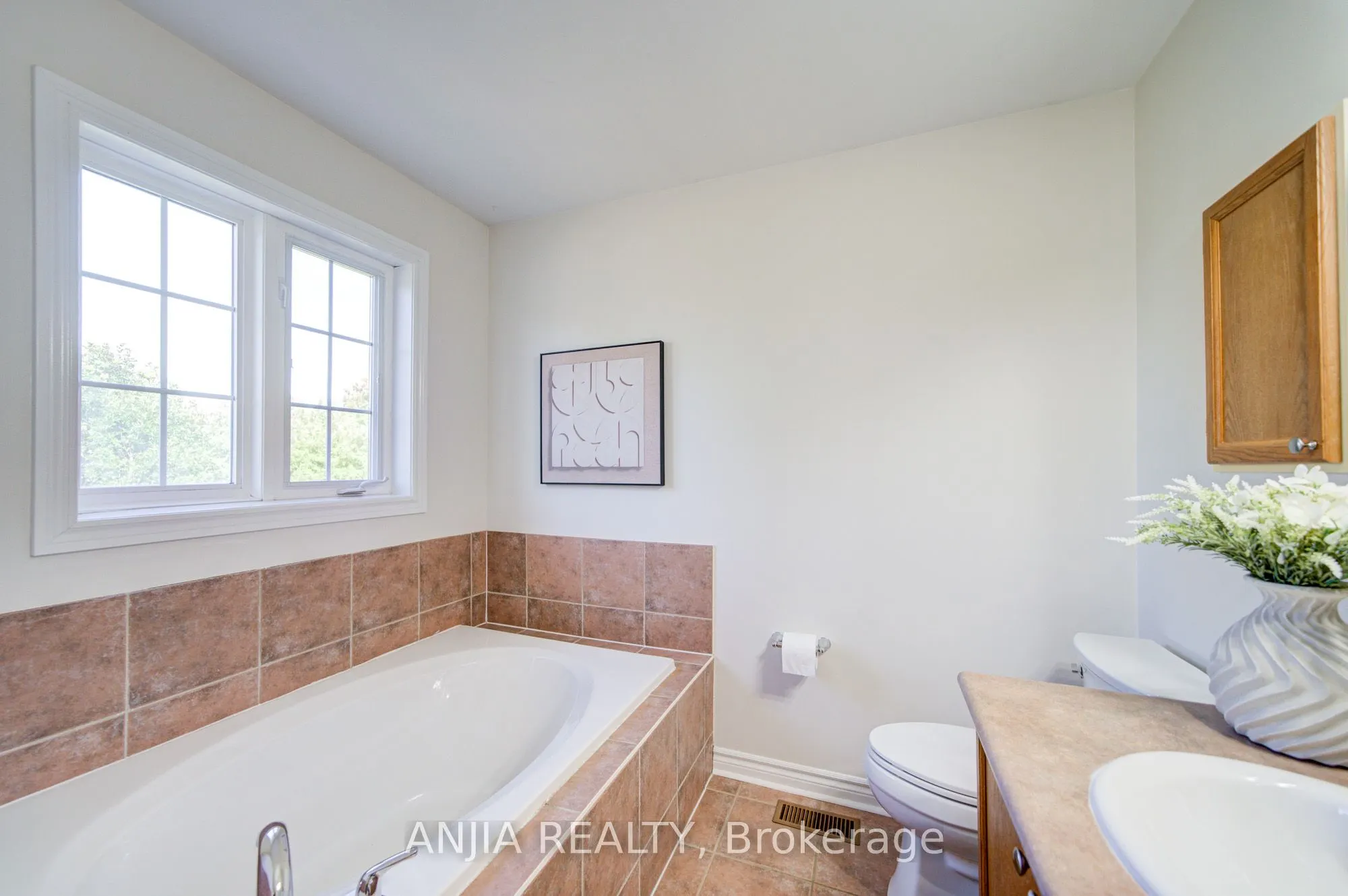 4 James Ratcliff Avenue