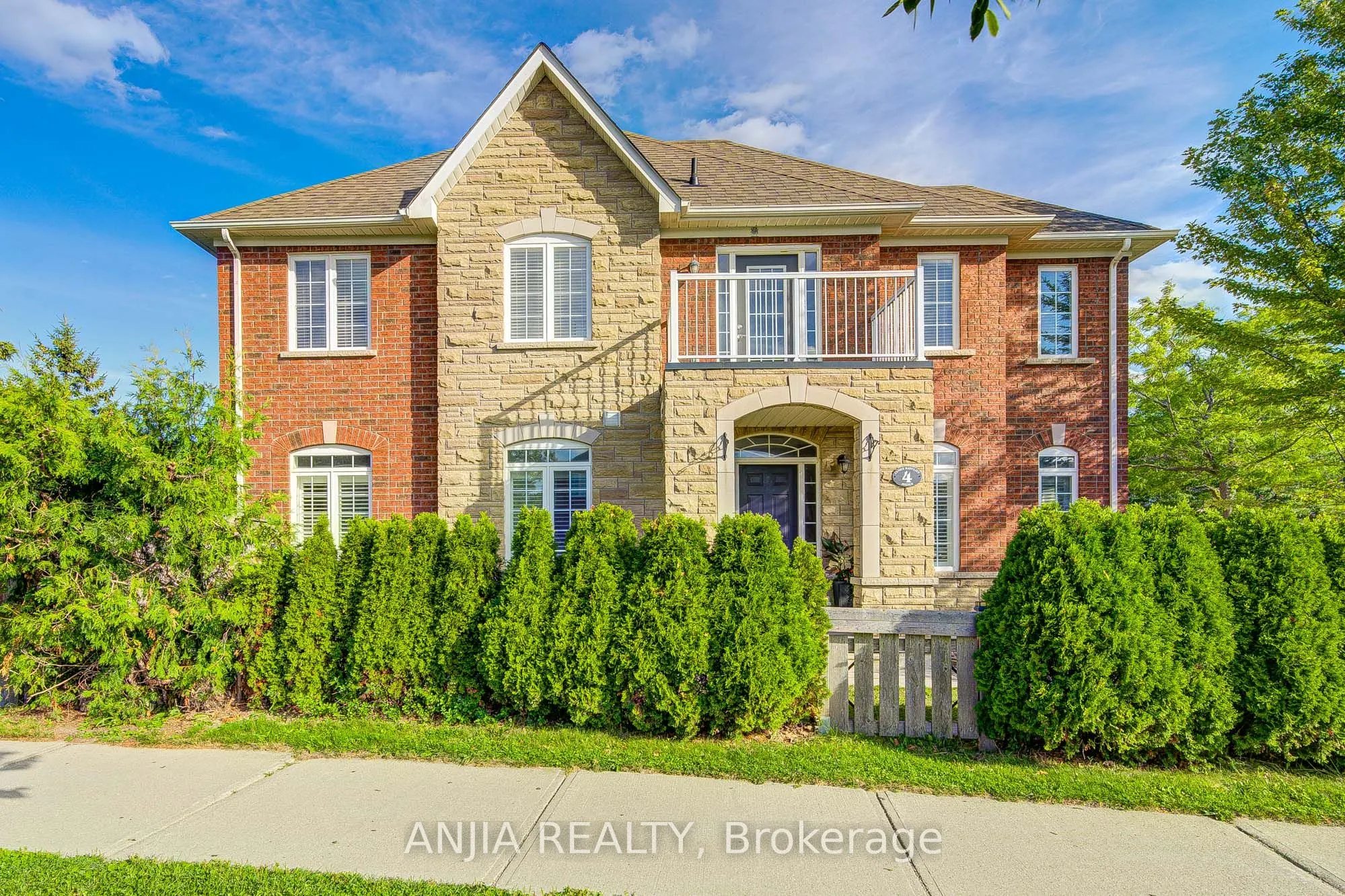 4 James Ratcliff Avenue