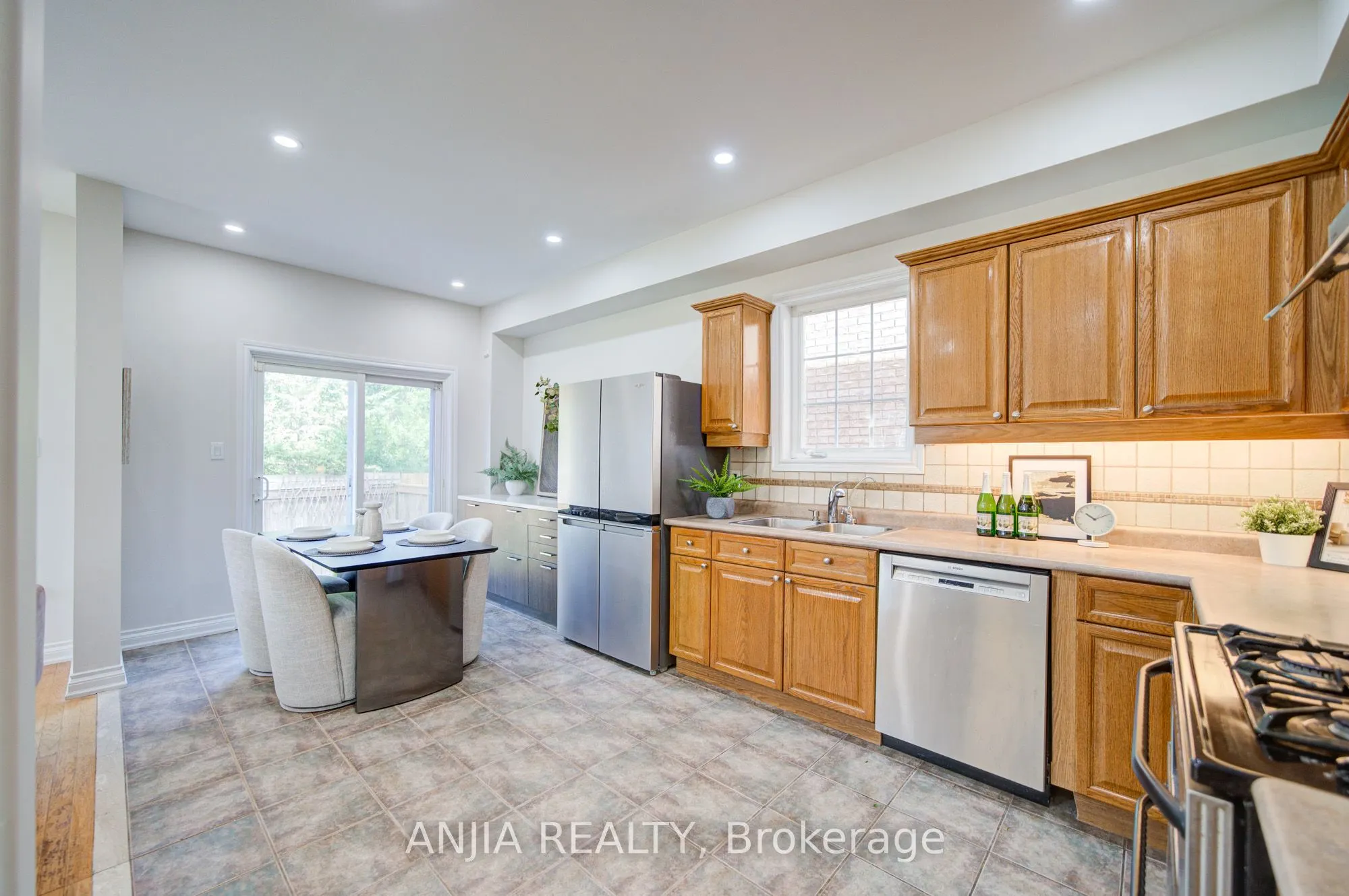 4 James Ratcliff Avenue