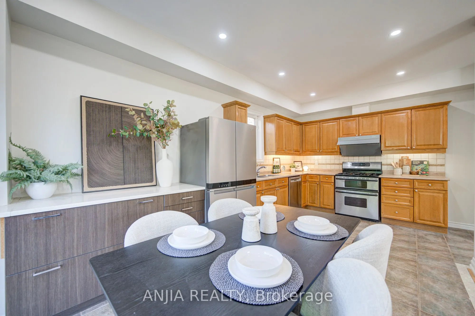4 James Ratcliff Avenue