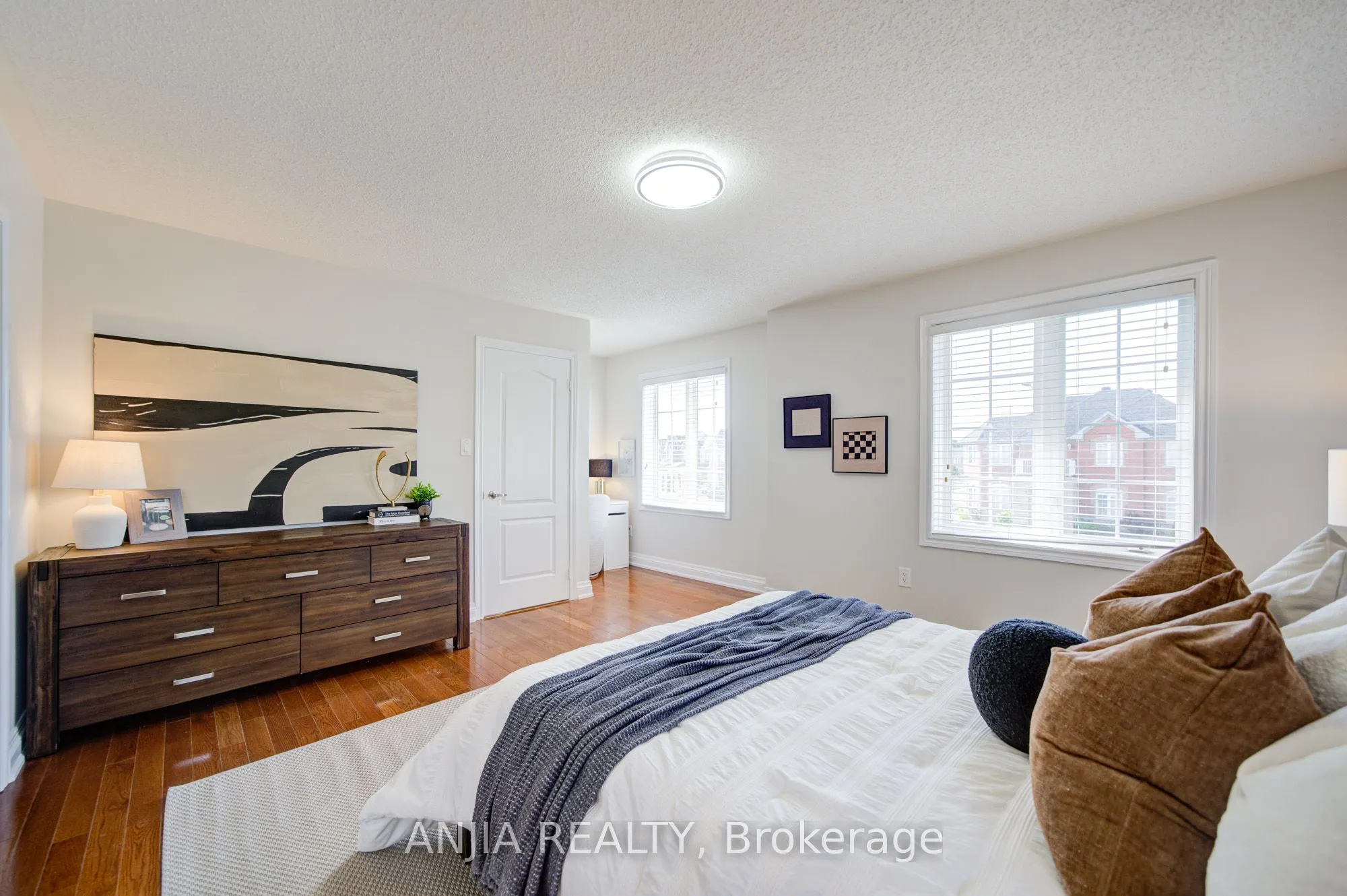4 James Ratcliff Avenue