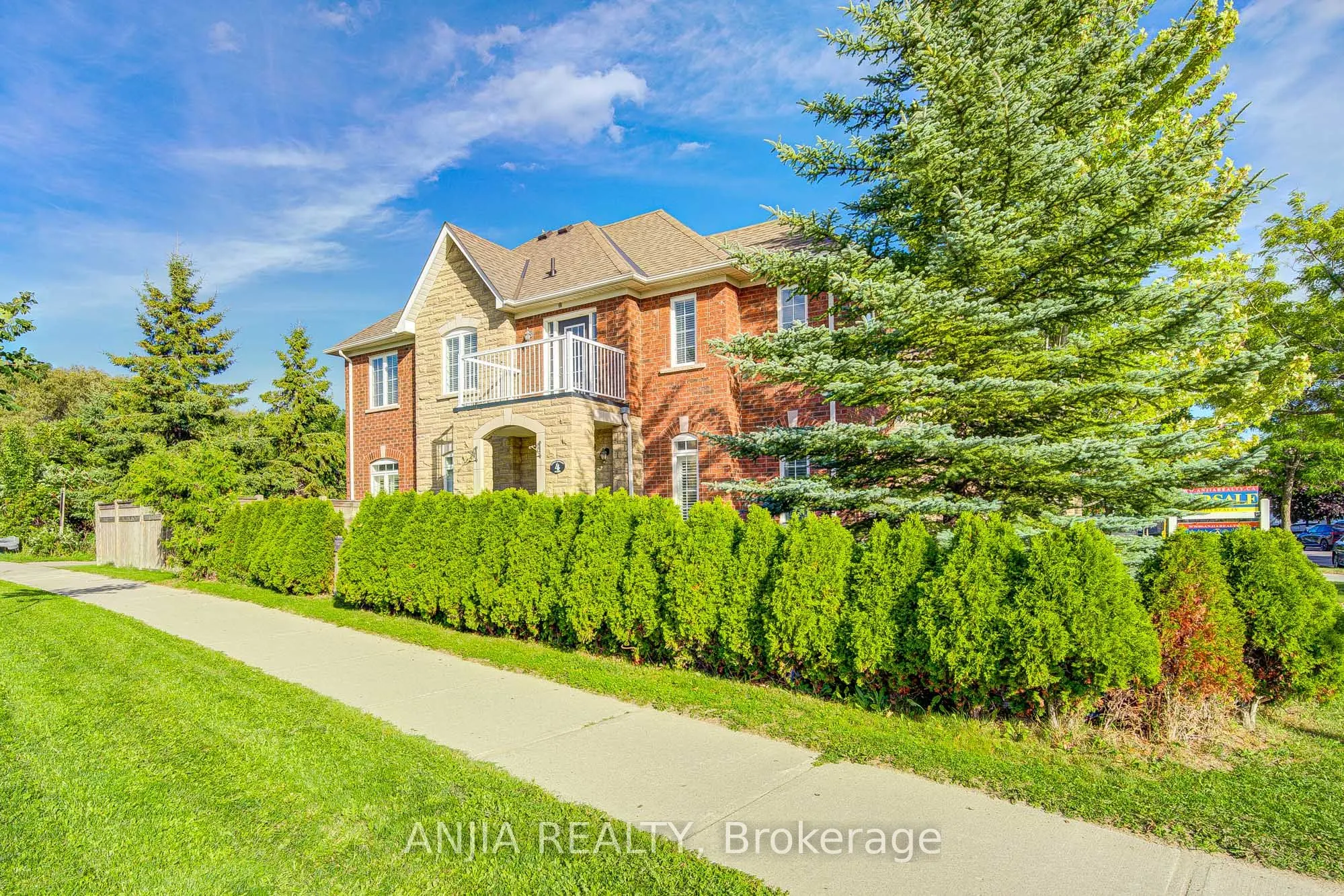 4 James Ratcliff Avenue