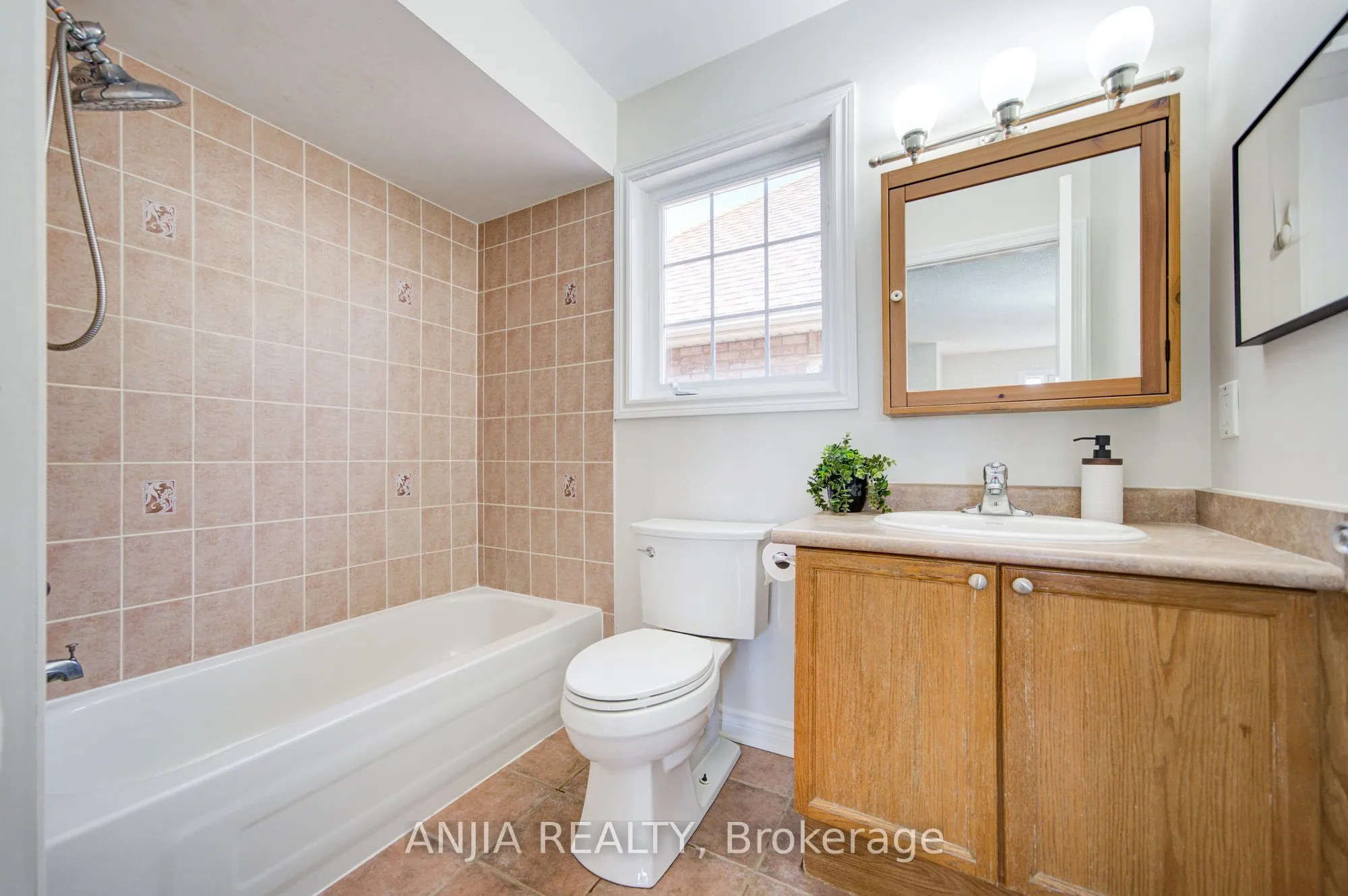 4 James Ratcliff Avenue