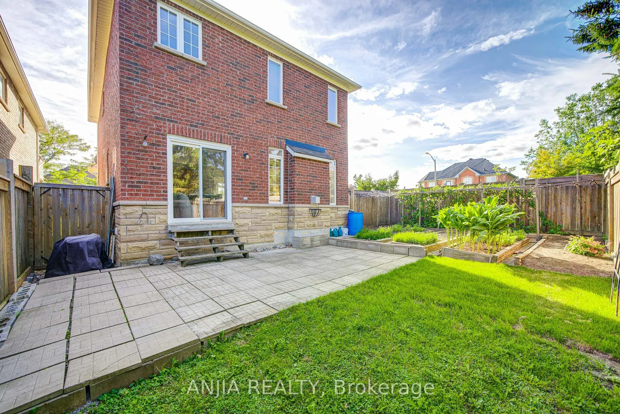 4 James Ratcliff Avenue