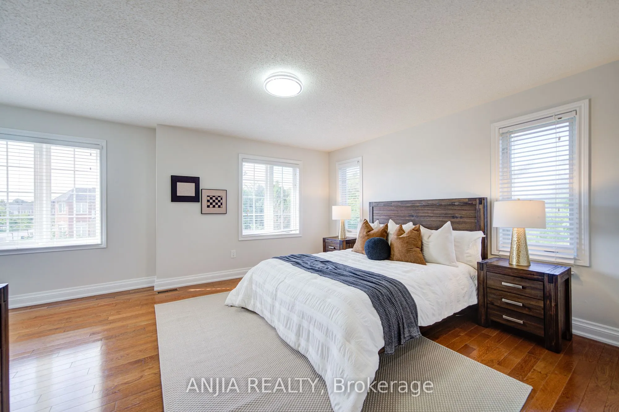 4 James Ratcliff Avenue