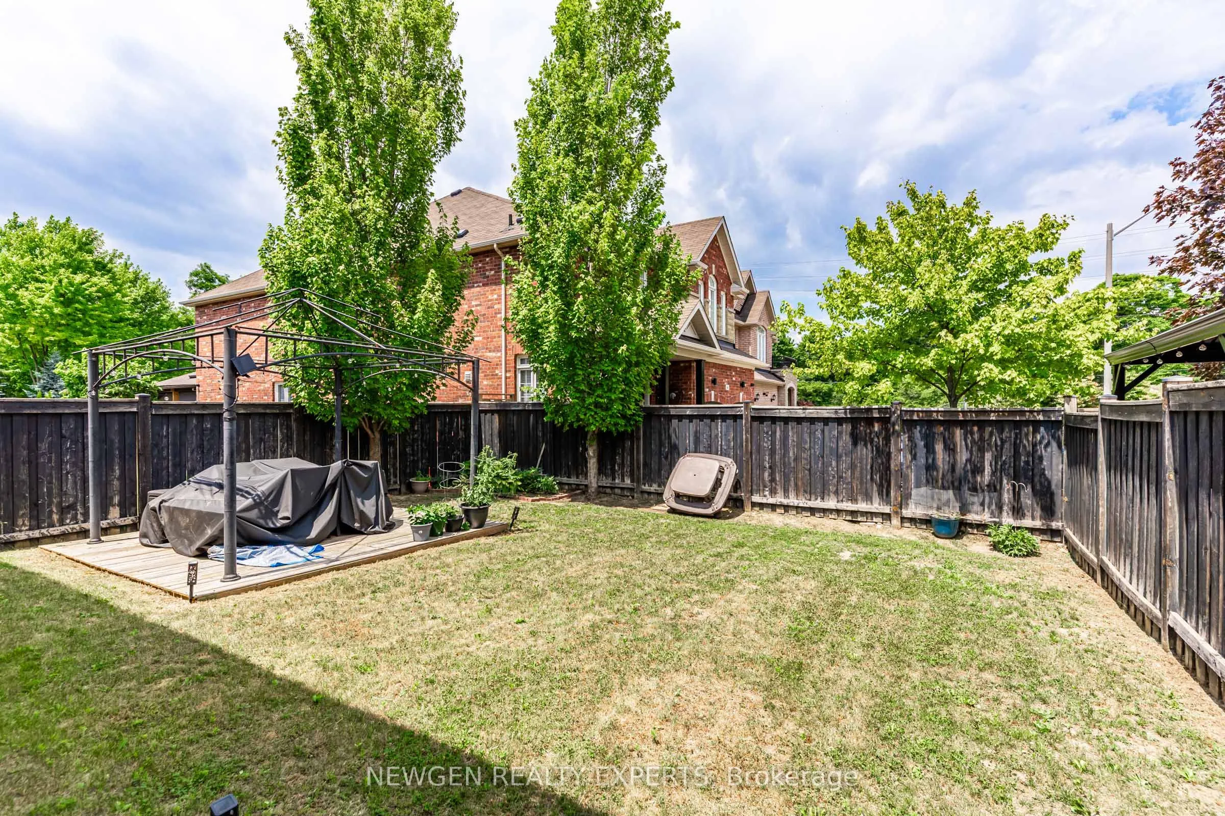 295 Petticoat Road