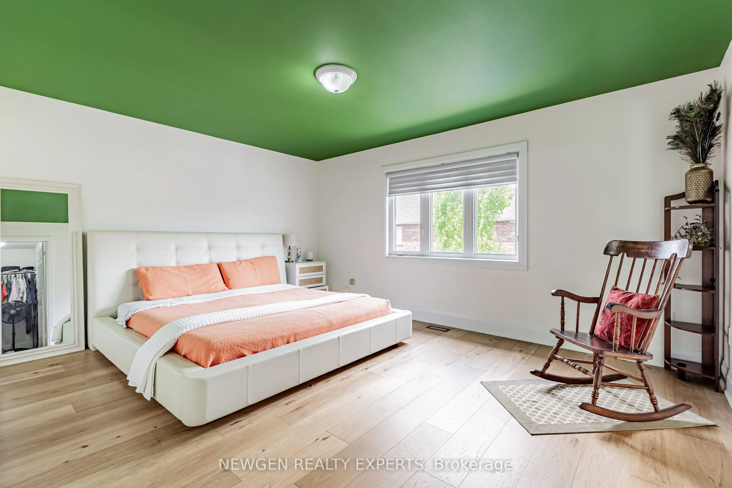 295 Petticoat Road