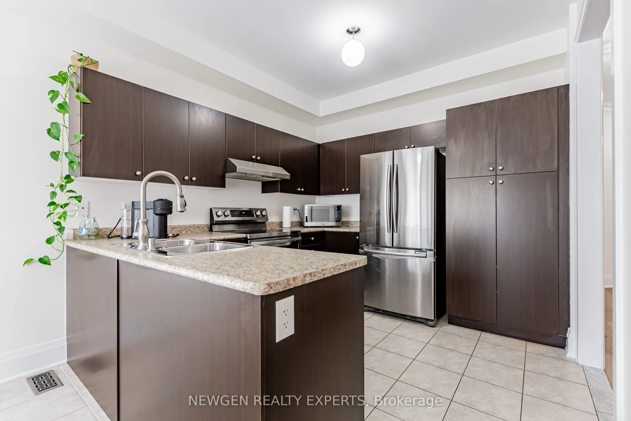 295 Petticoat Road